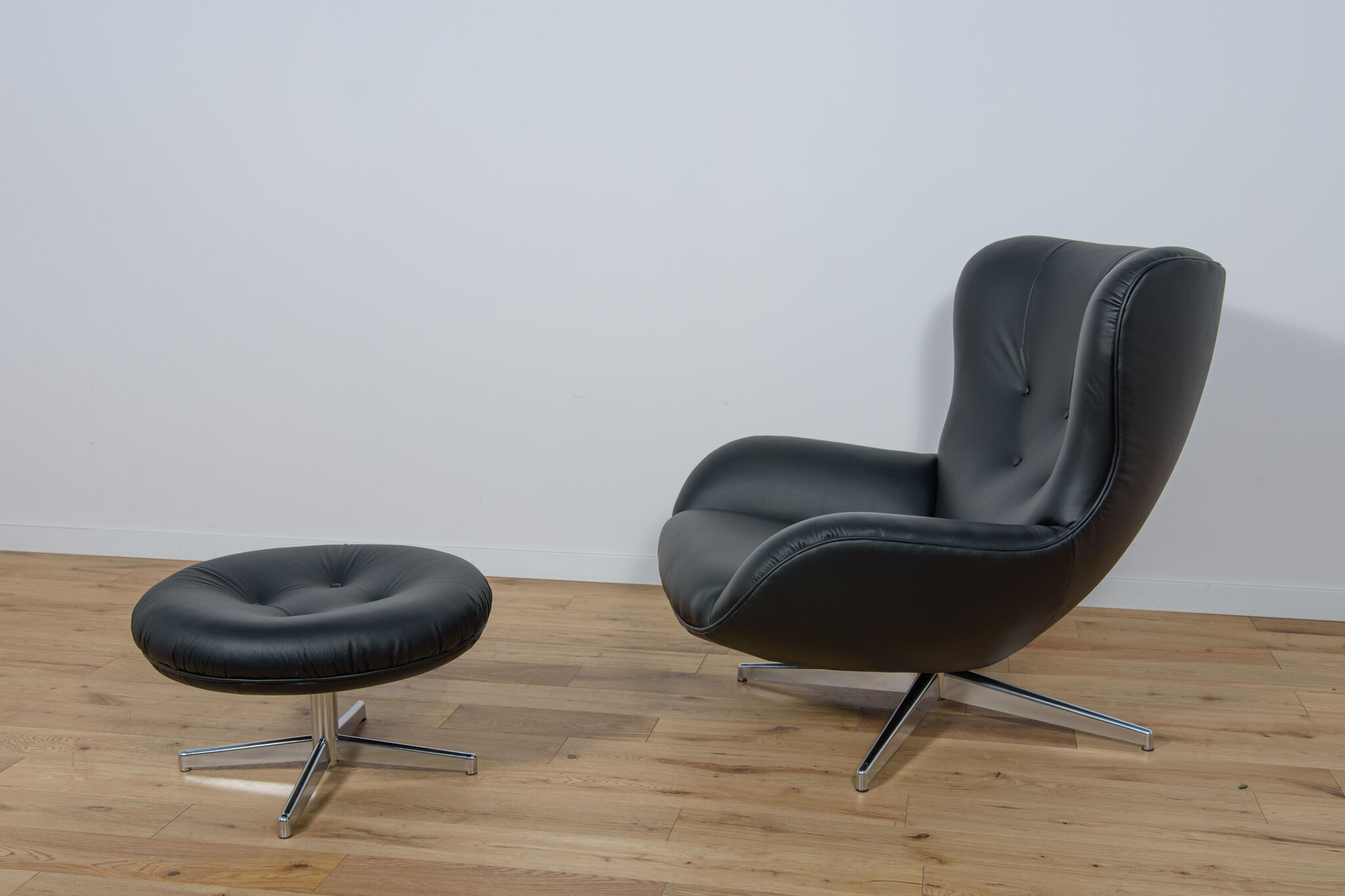 Armchair ML 214 with Ottoman by Illum Wikkelsø for Mikael Laursen 1960s