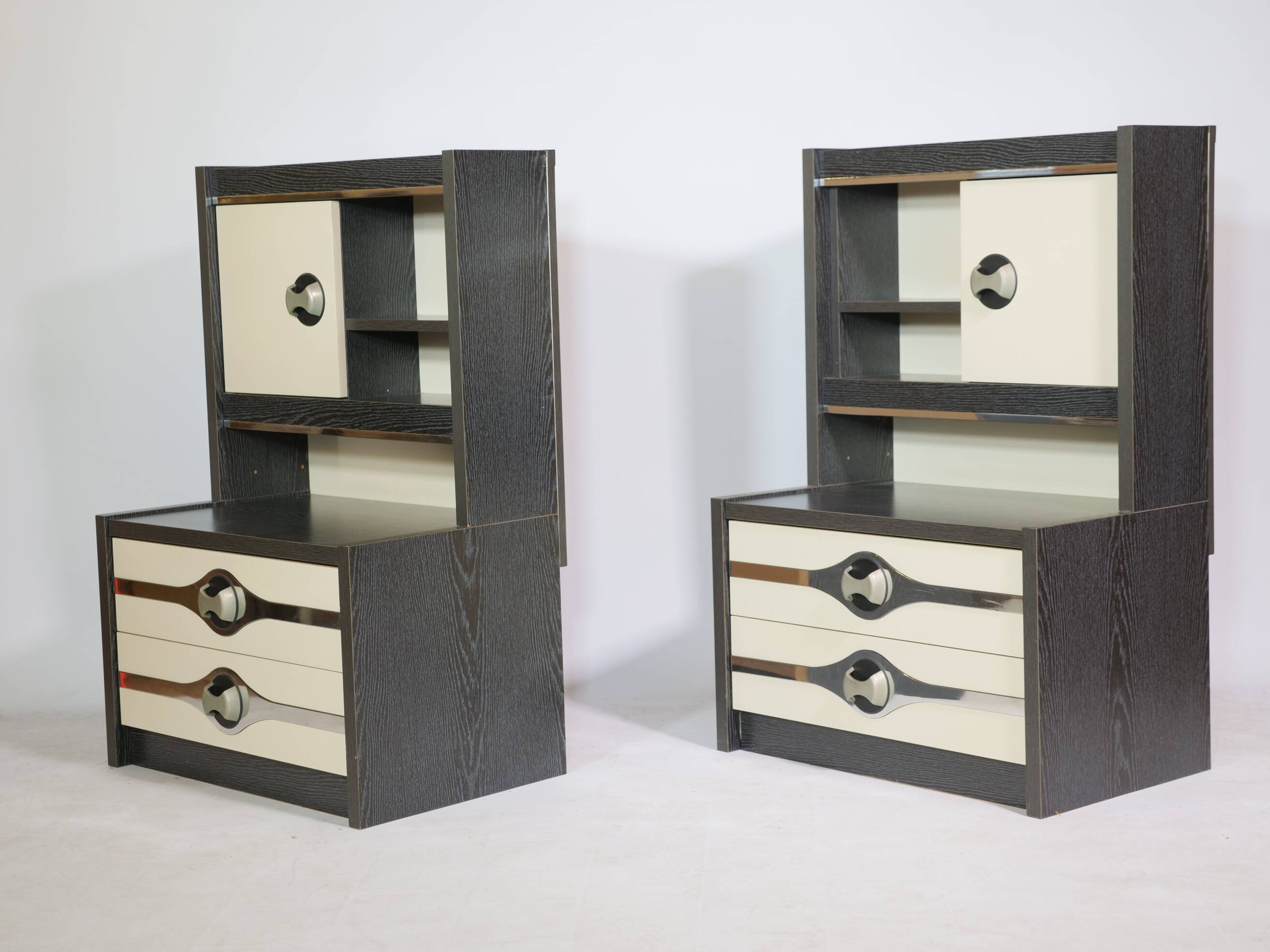 Modernist space age chest of drawers sideboard cabinet, 70s