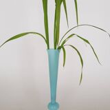 Vase soliflore en opaline