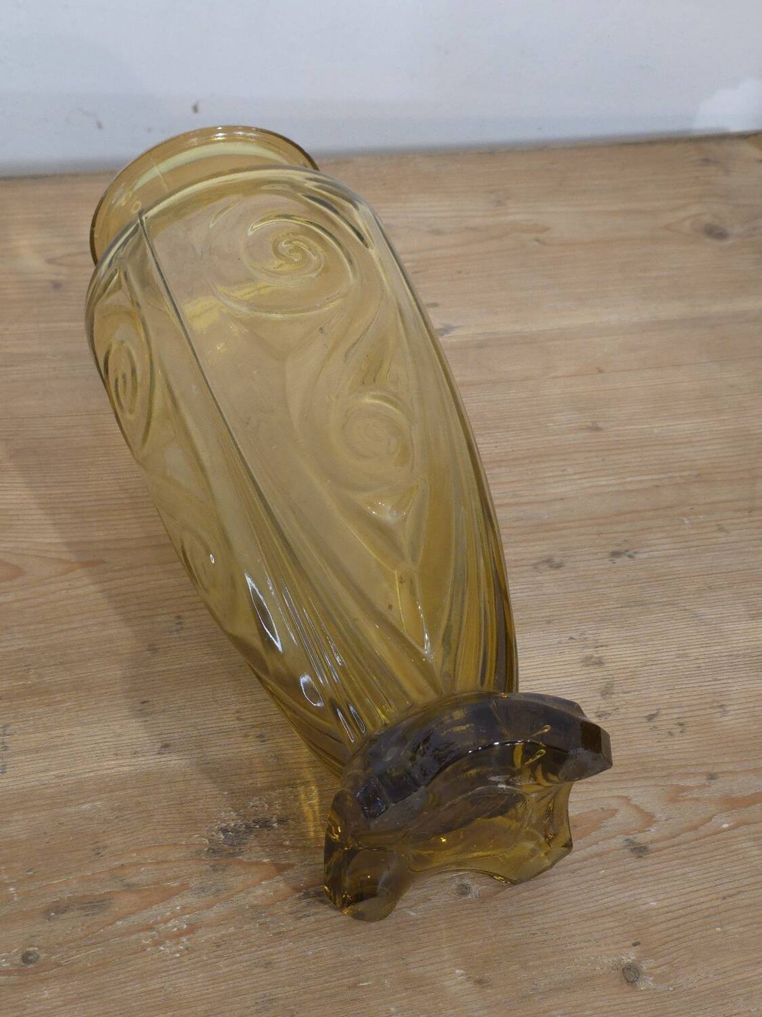 Large Art Deco yellow glass vase