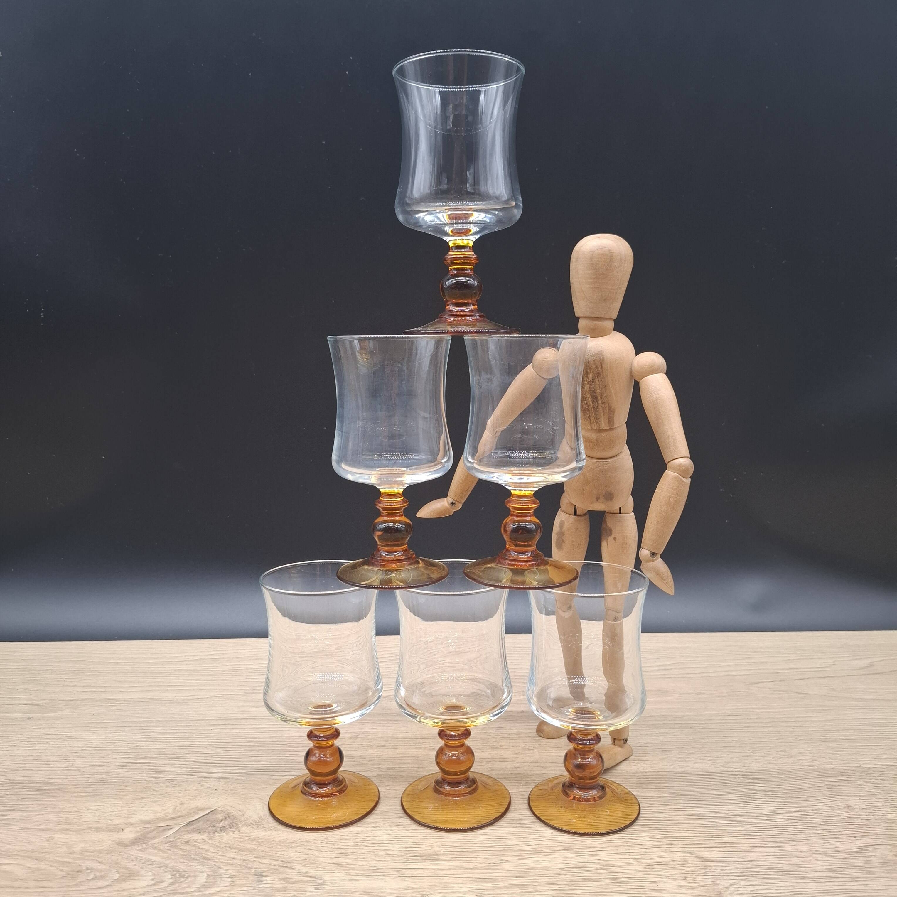 Set of 6 antique Luminarc glasses with amber feet
