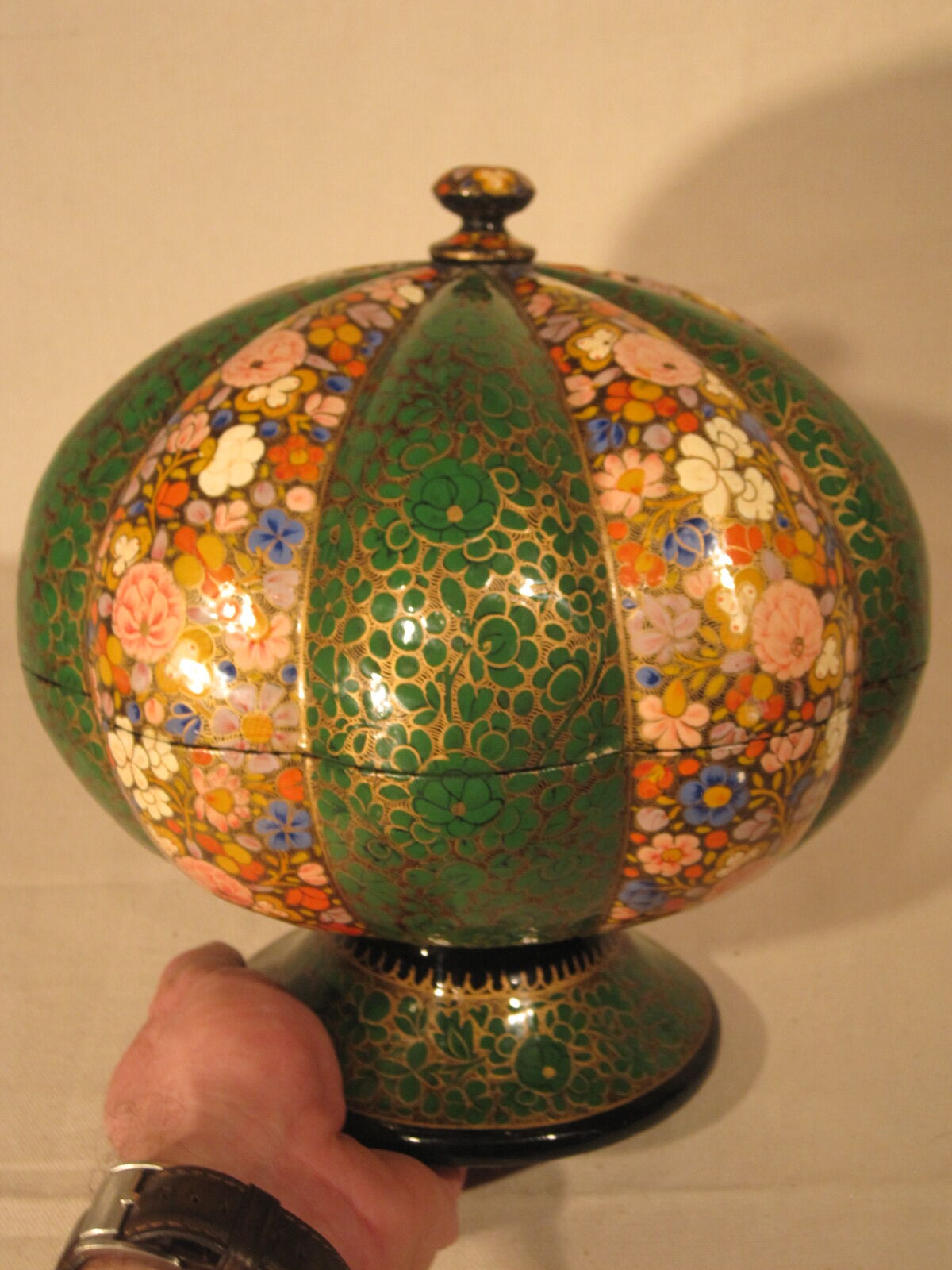 Round Pumpkin-Shaped Box in Painted Papier-Mâché