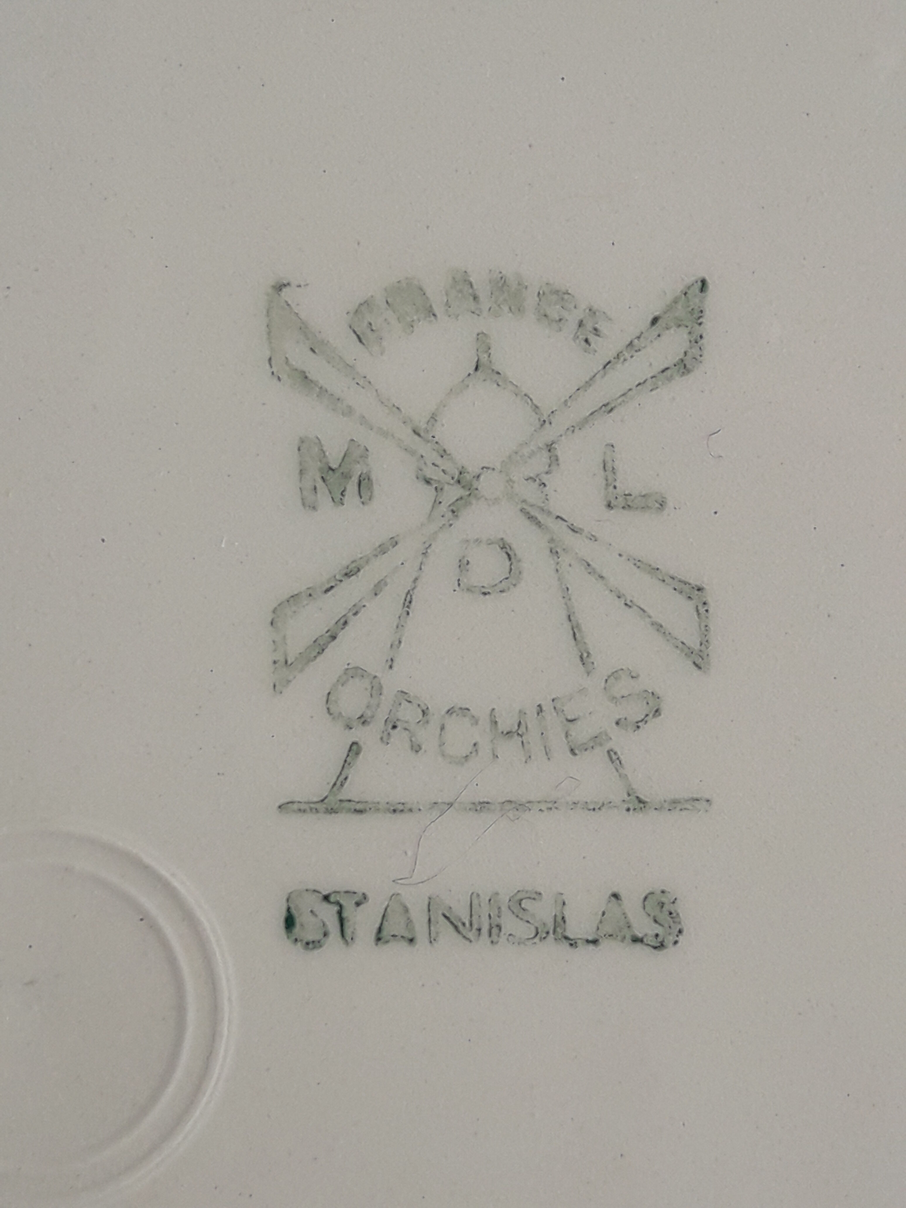 6 plates of Orchies model Stanislas diam 23 cm