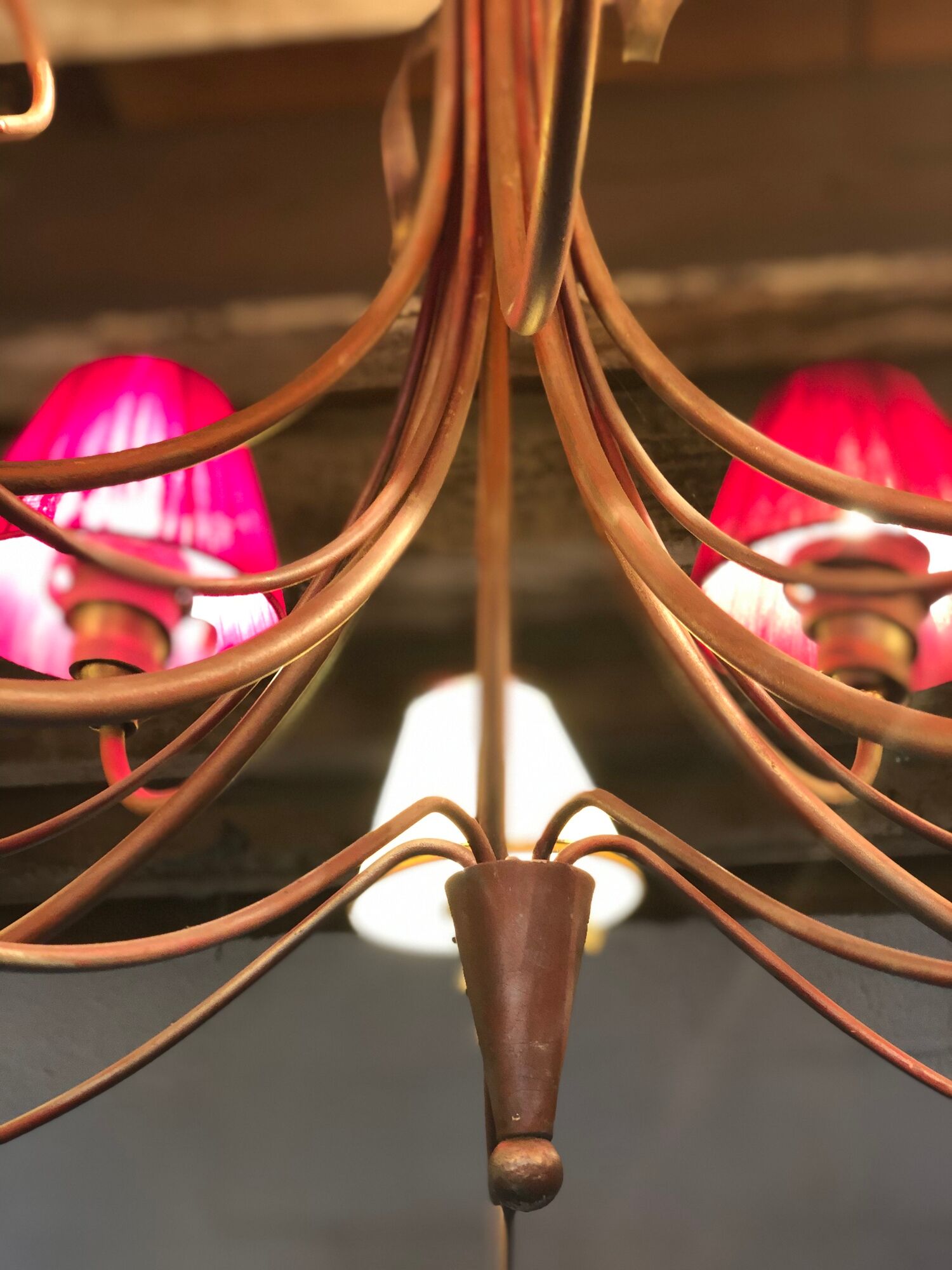 Italian chandelier 10 fires in patinated wrought iron burgundy and gold