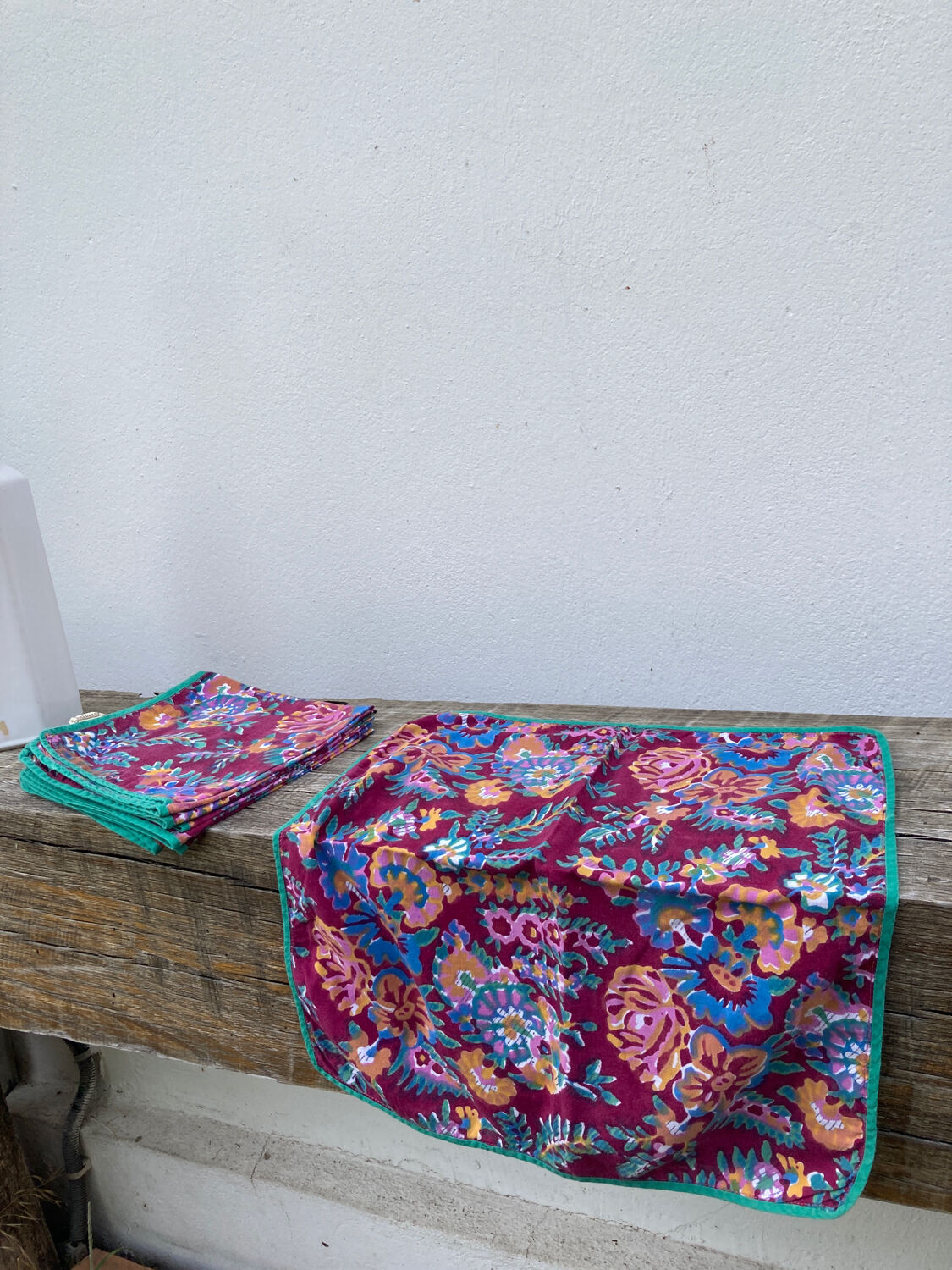 6 vintage Indian Simrane napkins