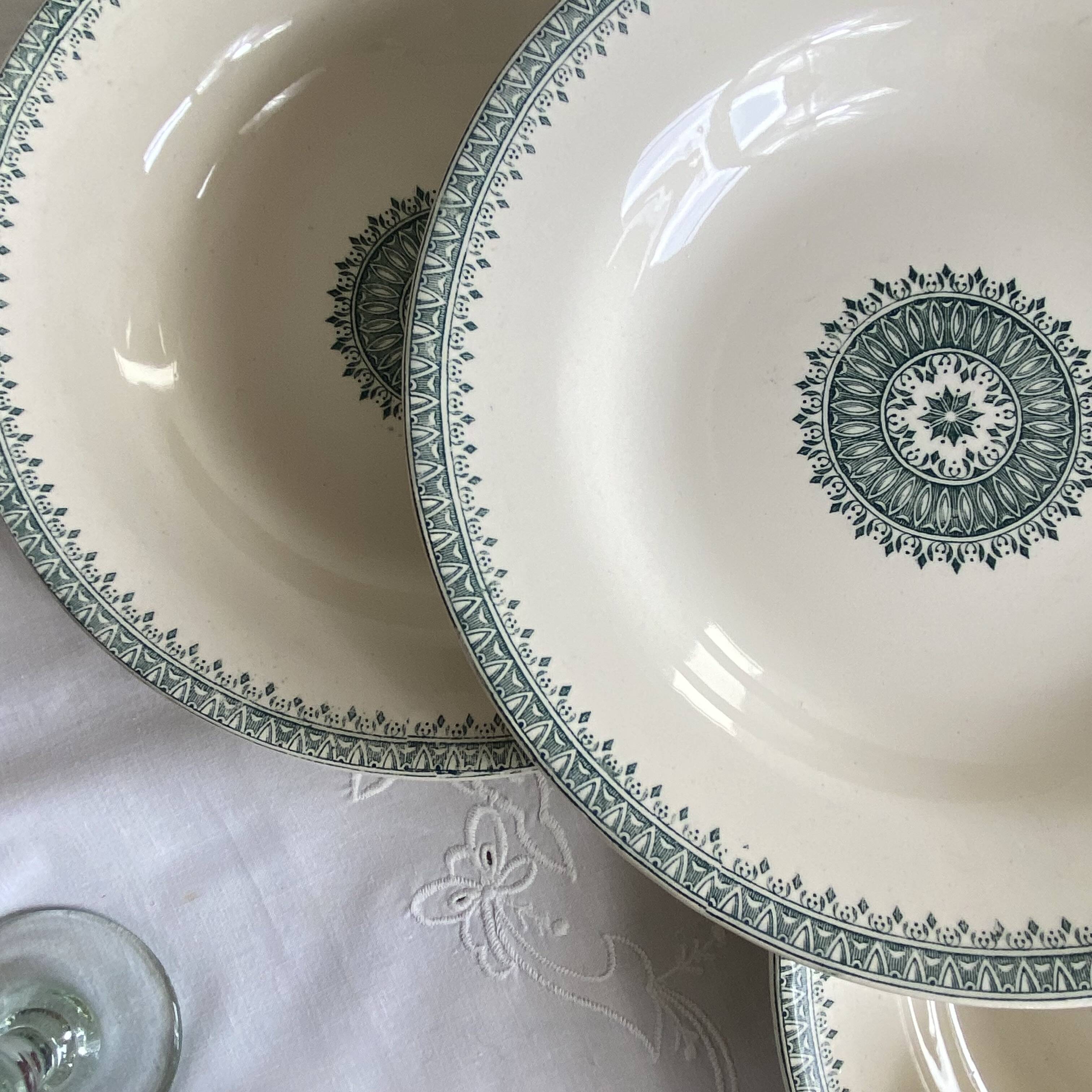 6 deep plates, antique earthenware, ironstone from Creil and Montereau.