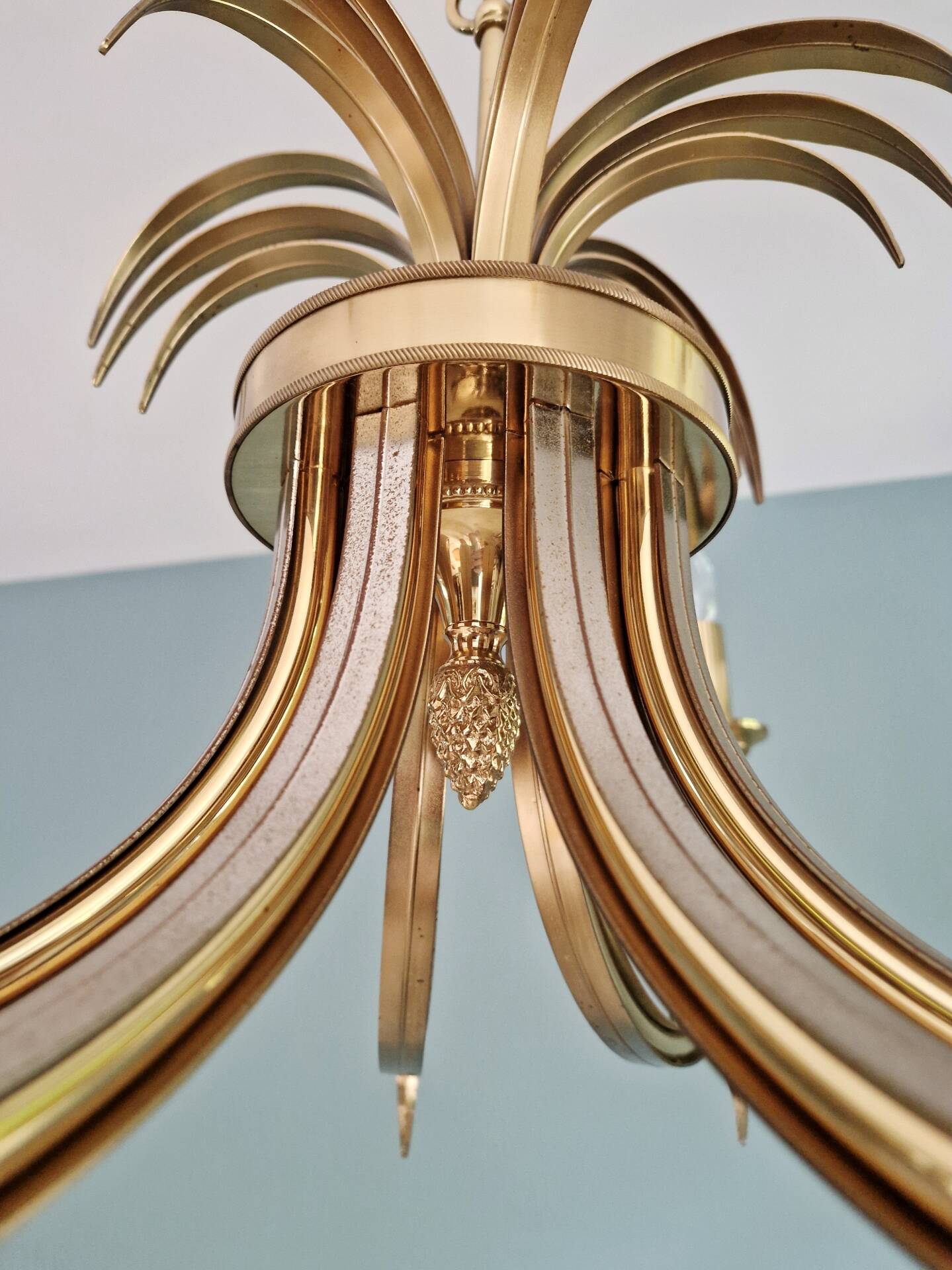 Brass chandelier, pineapple leaf decoration, Boulanger, 1970