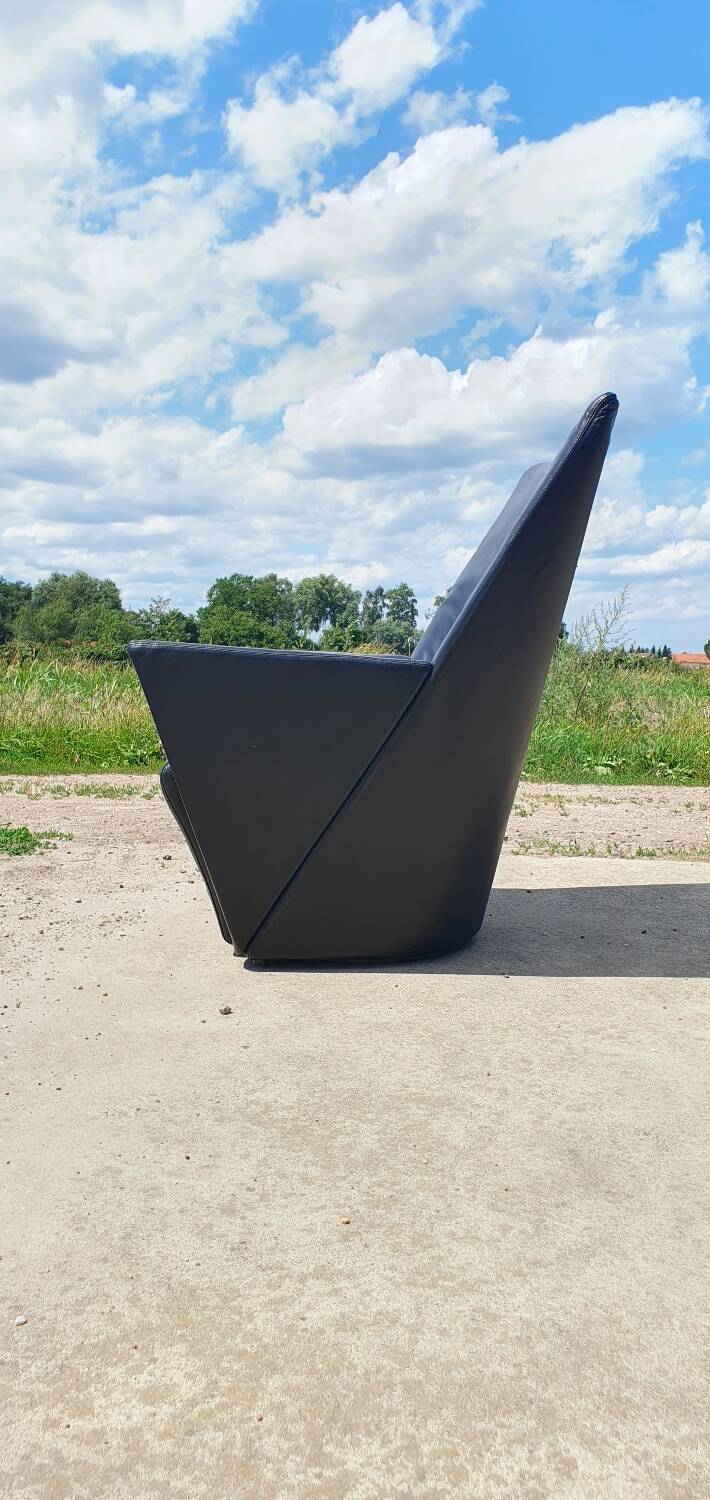 Vintage chair black leather Armilla Arflex Burkhard Voghterr