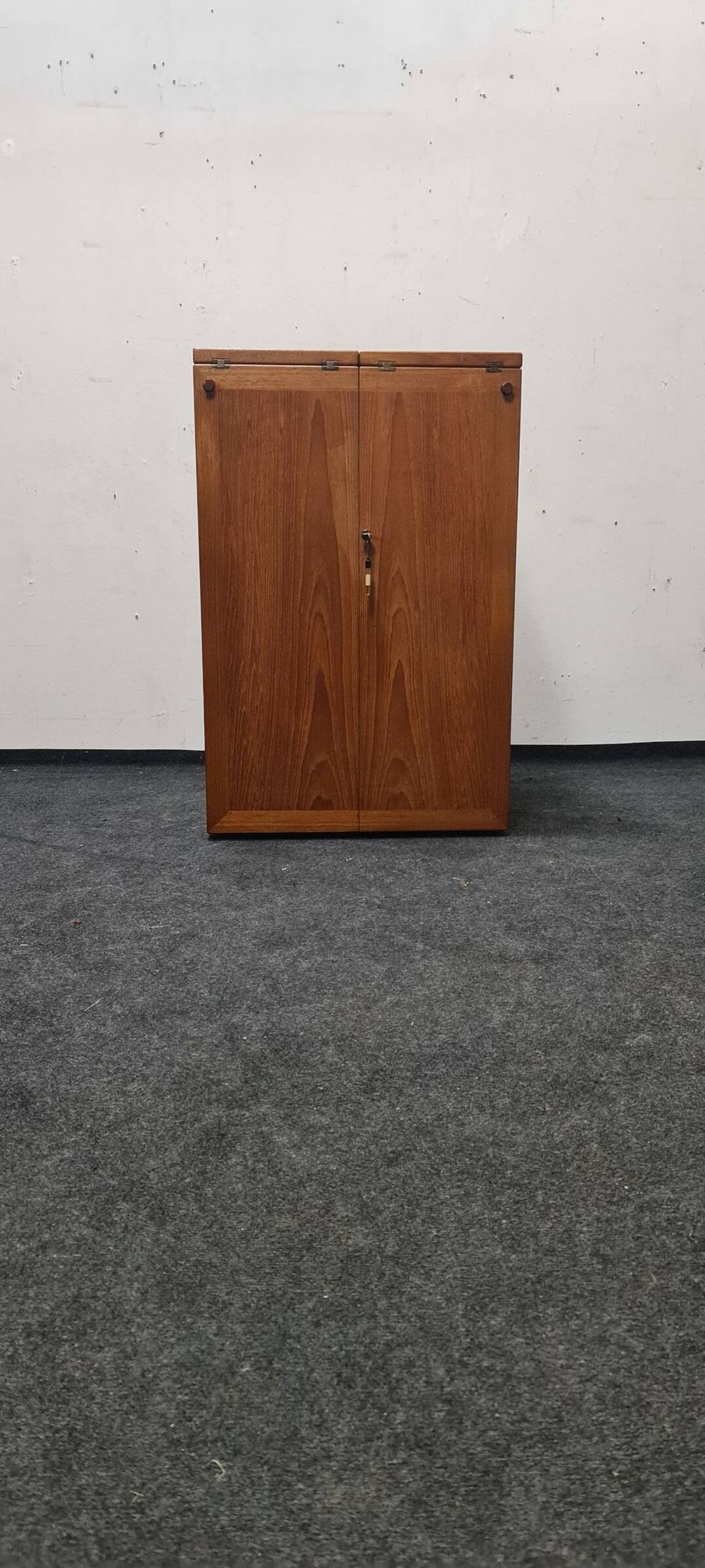 Petite table de salle à manger vintage en teck à rallonge