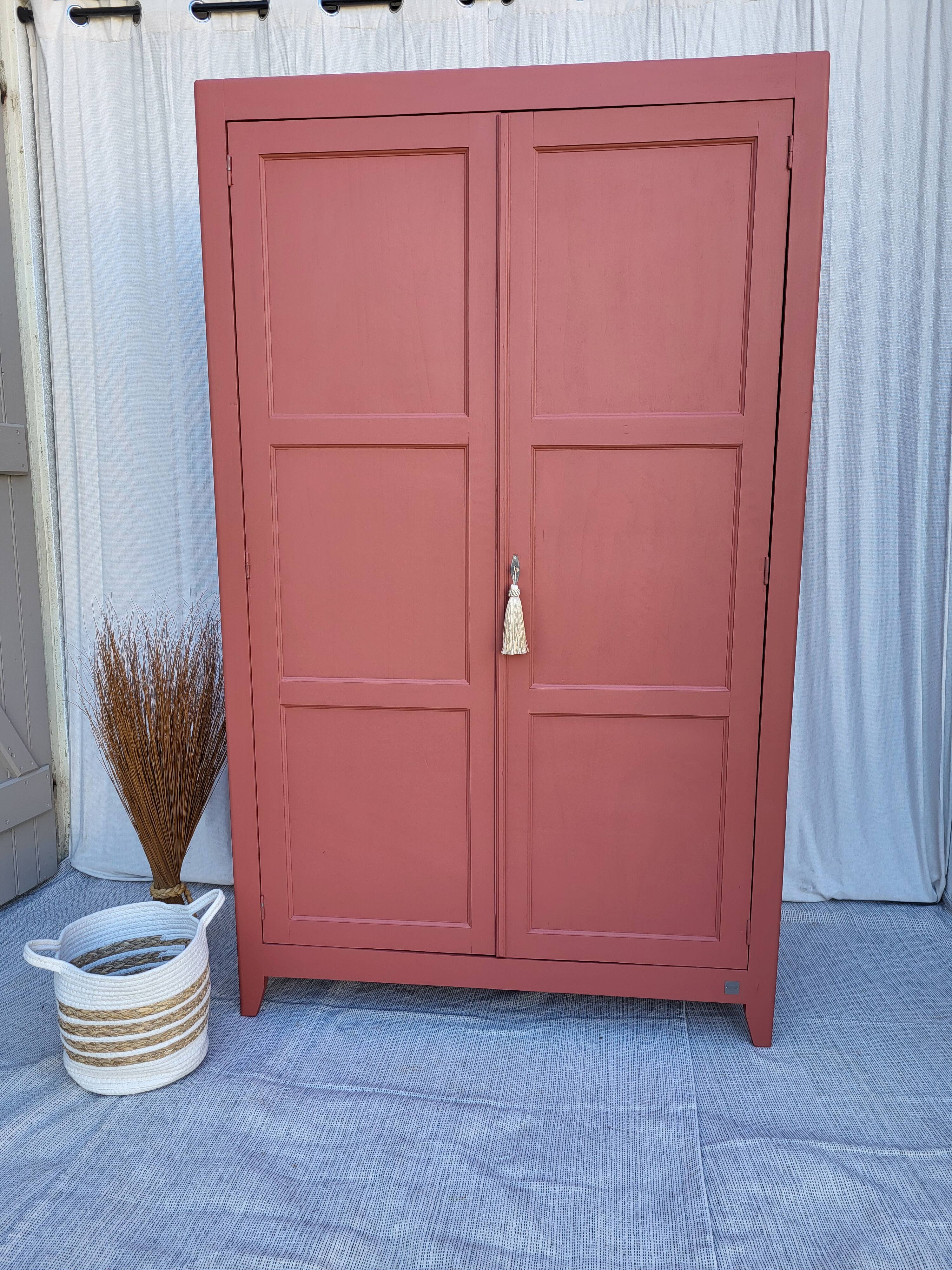 Wardrobe / Closet