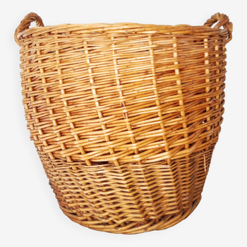 Large vintage wicker basket