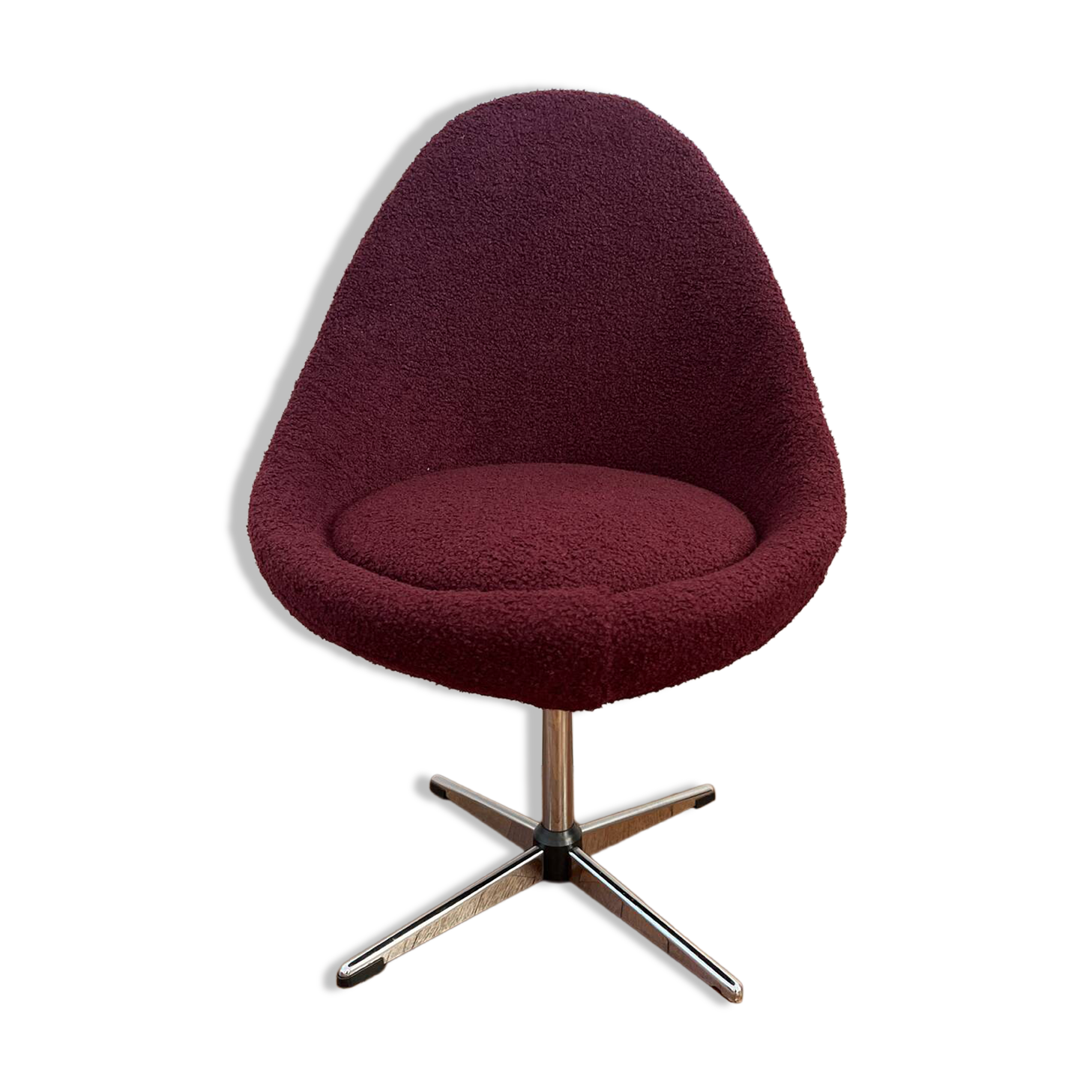 Fauteuil œuf vintage prune