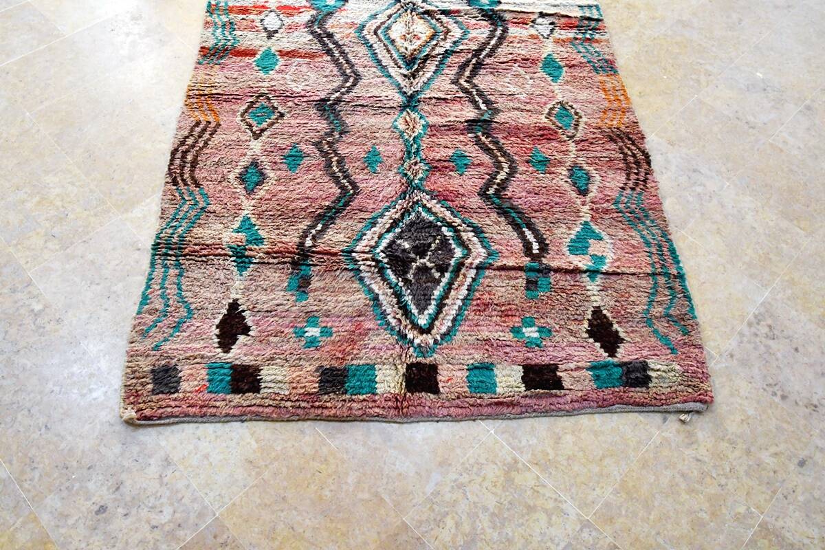 Boujaad Moroccan Berber rug 261 x 155 cm