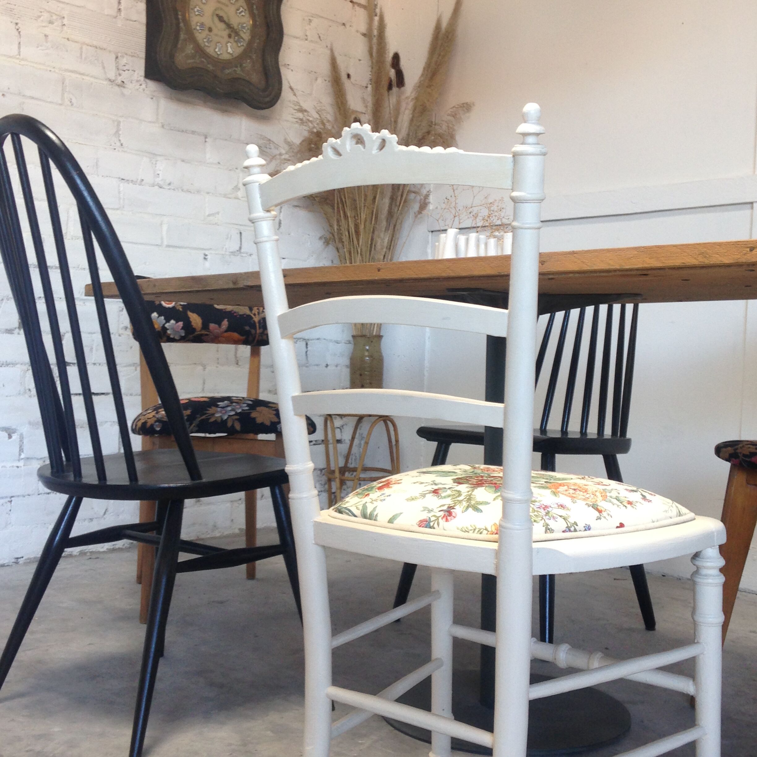 Napoleon iii chair white with flowers