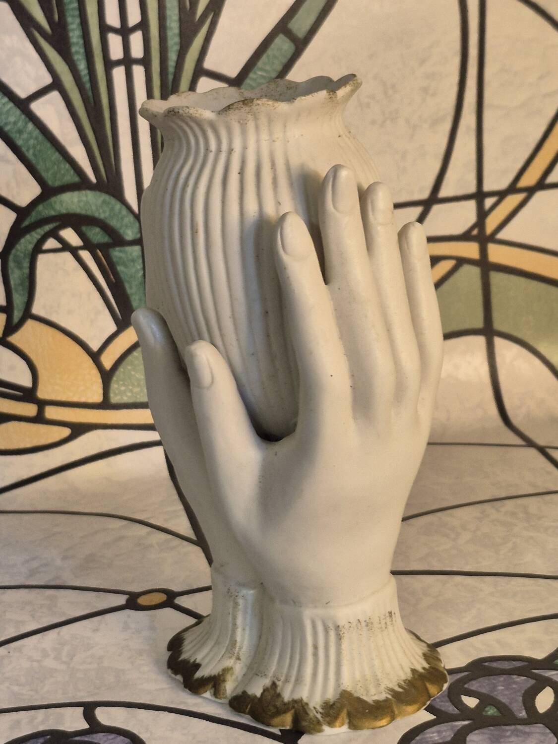 Hand vase