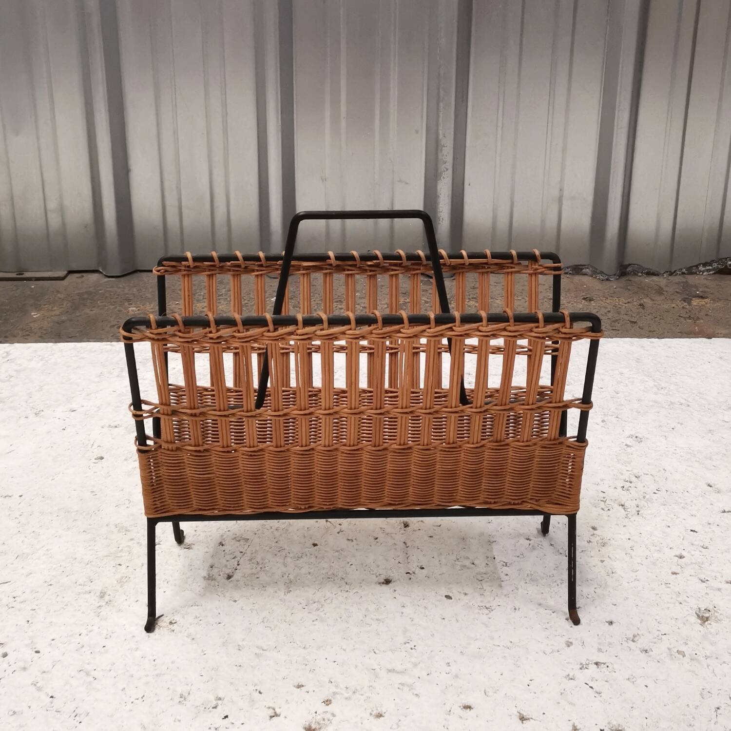 Vintage rattan and metal magazine rack, Raoul Guys