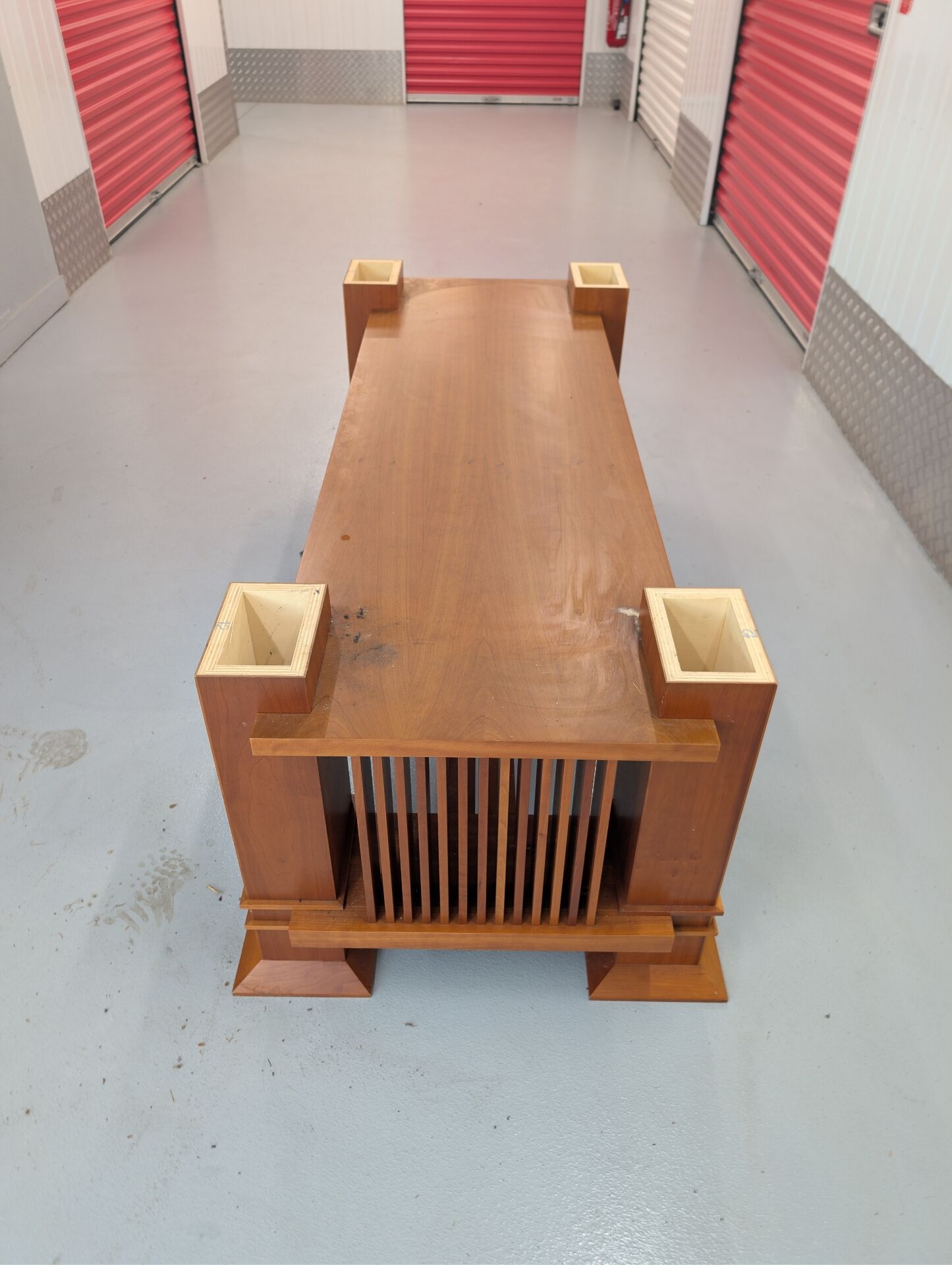 Dining table "Allen 605" in solid cherry by Frank Lloyd Wright p