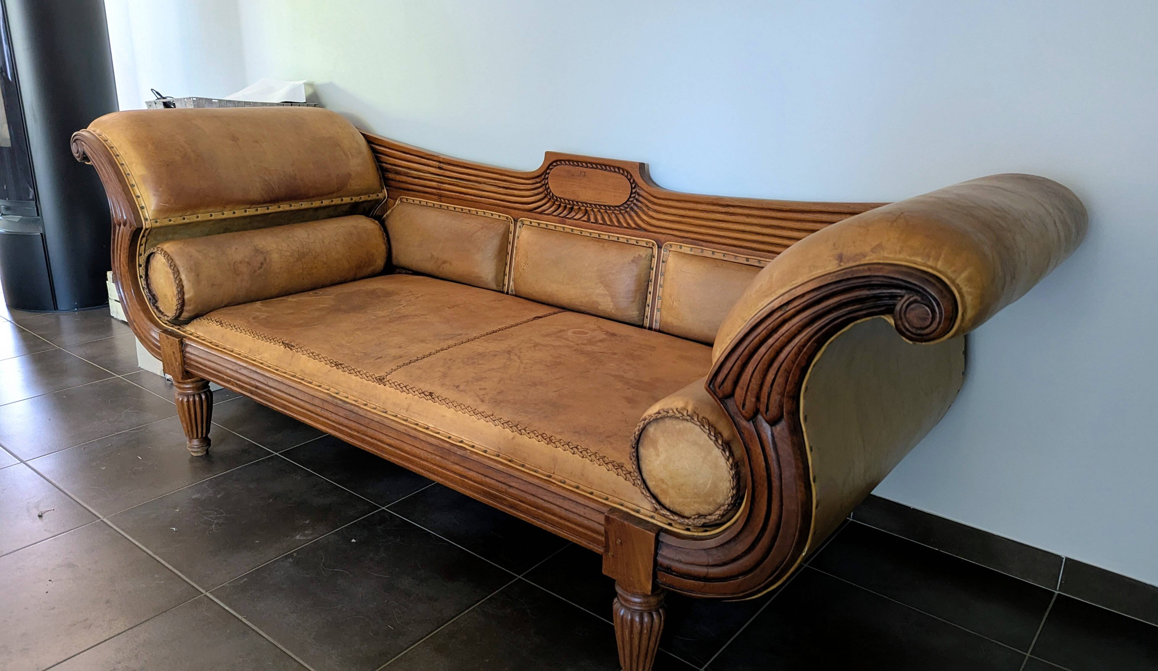 Colonial style leather meridian Bali