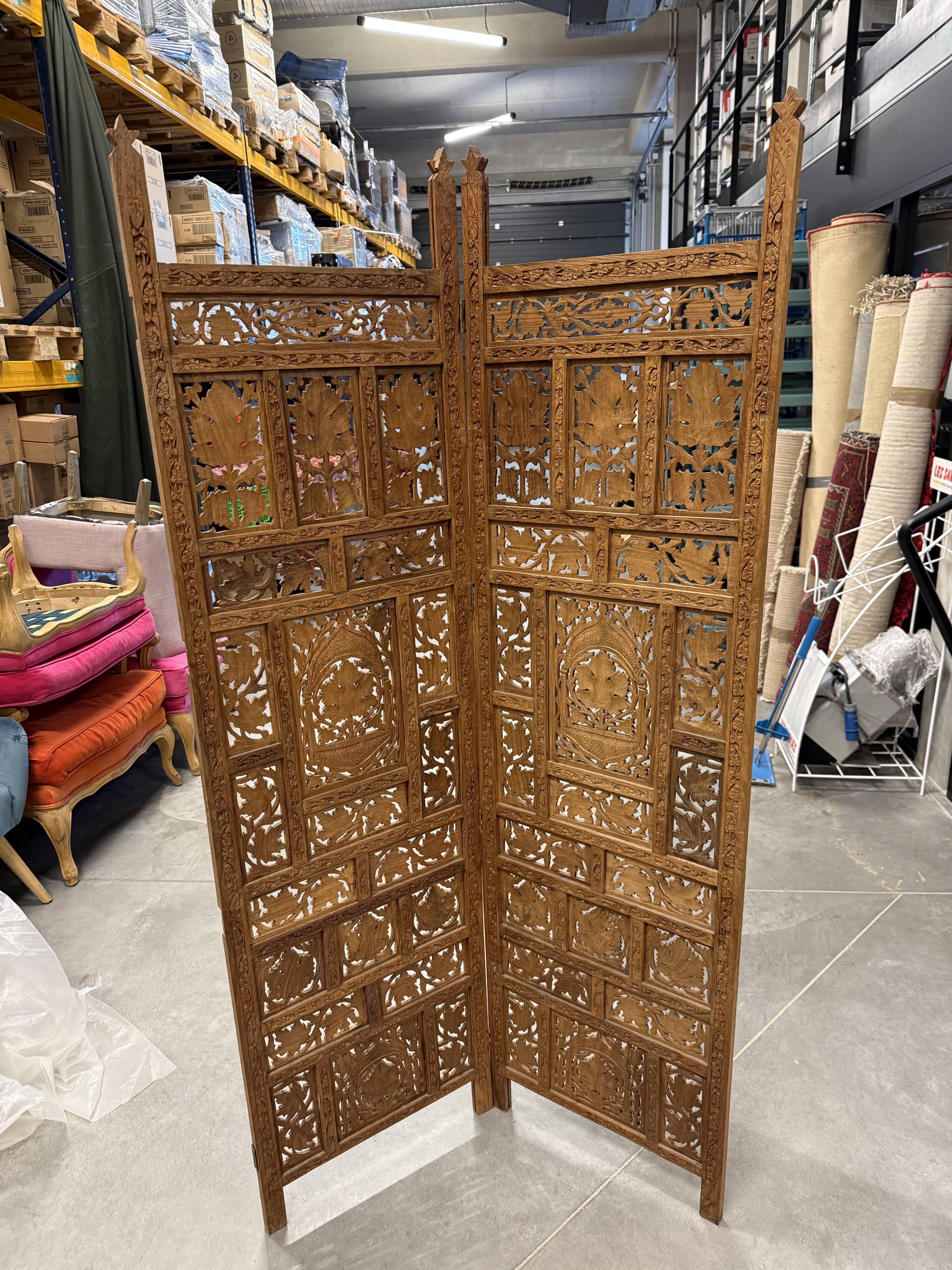 Set of 2 Indian screens