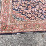 Hand-knotted Kashan rug