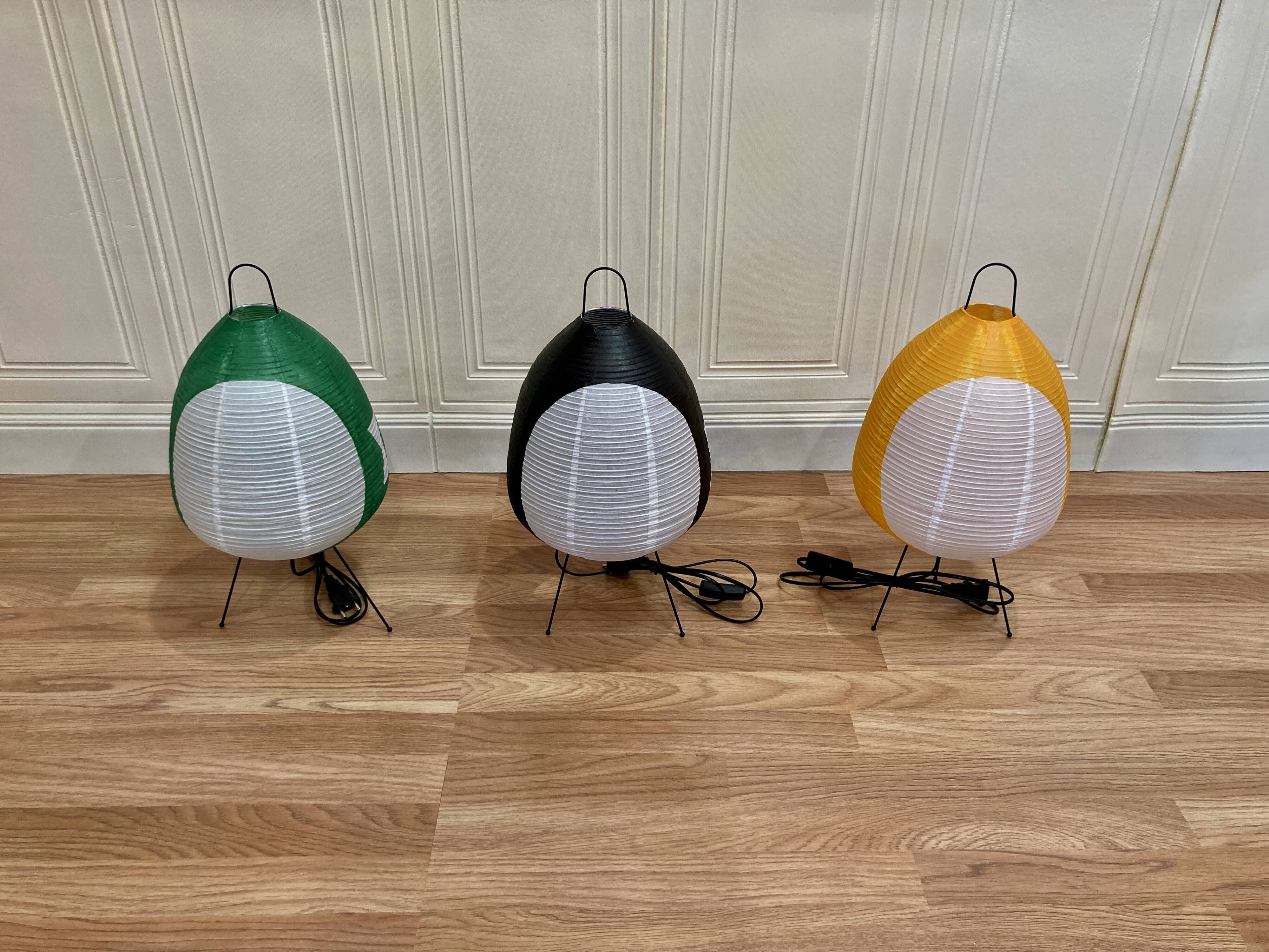 Trio de lampes en papier et métal