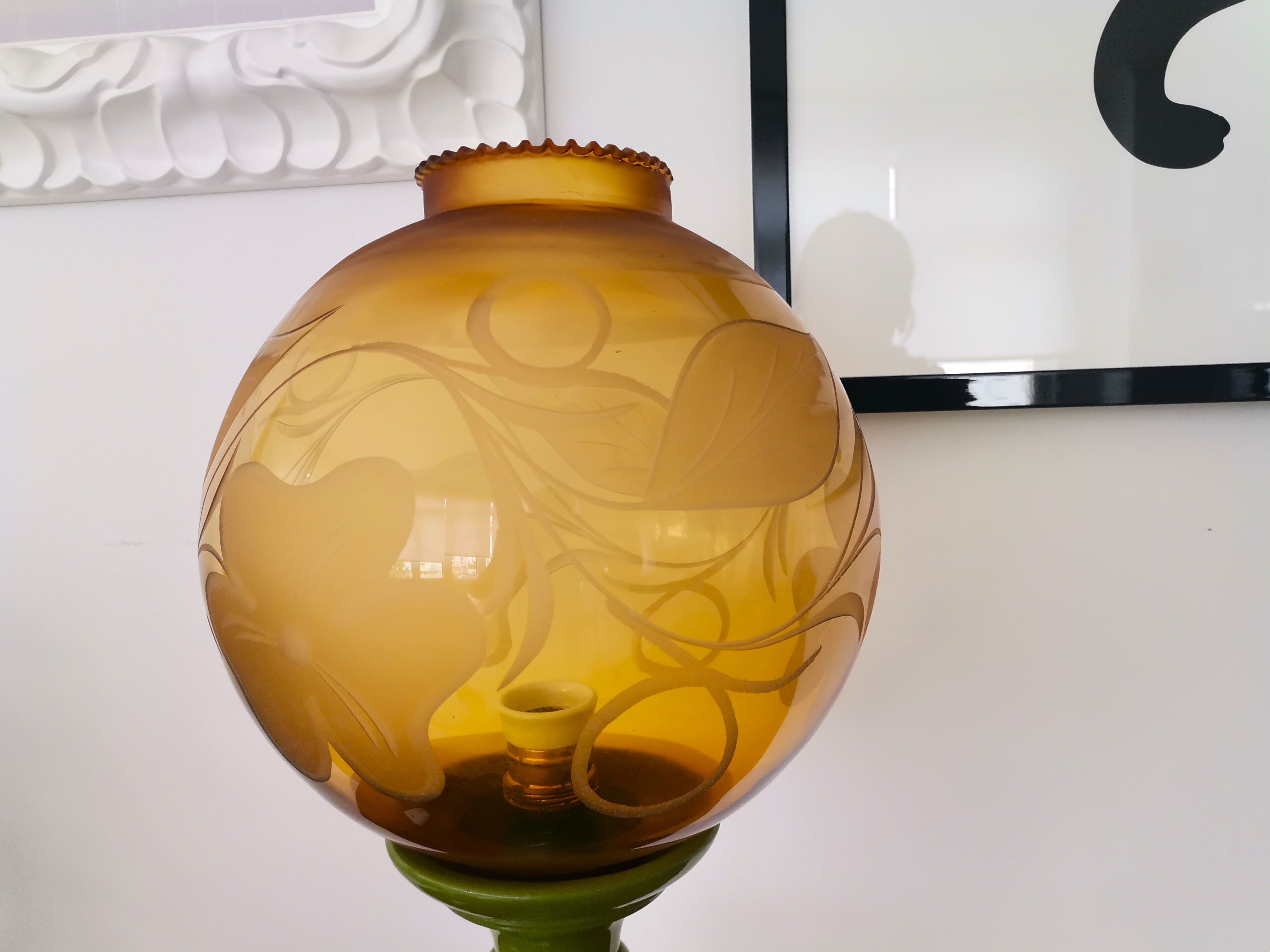 Mid-century italian yellow & green wood and glass table lamp