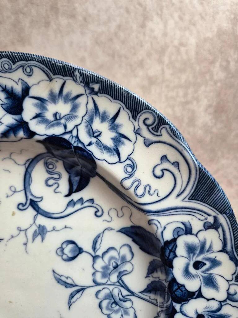 Large ironstone dish Creil & Montereau – Flora model – 30.5 cm