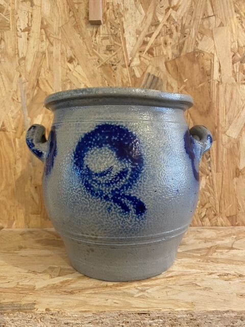 Alsace sandstone pot