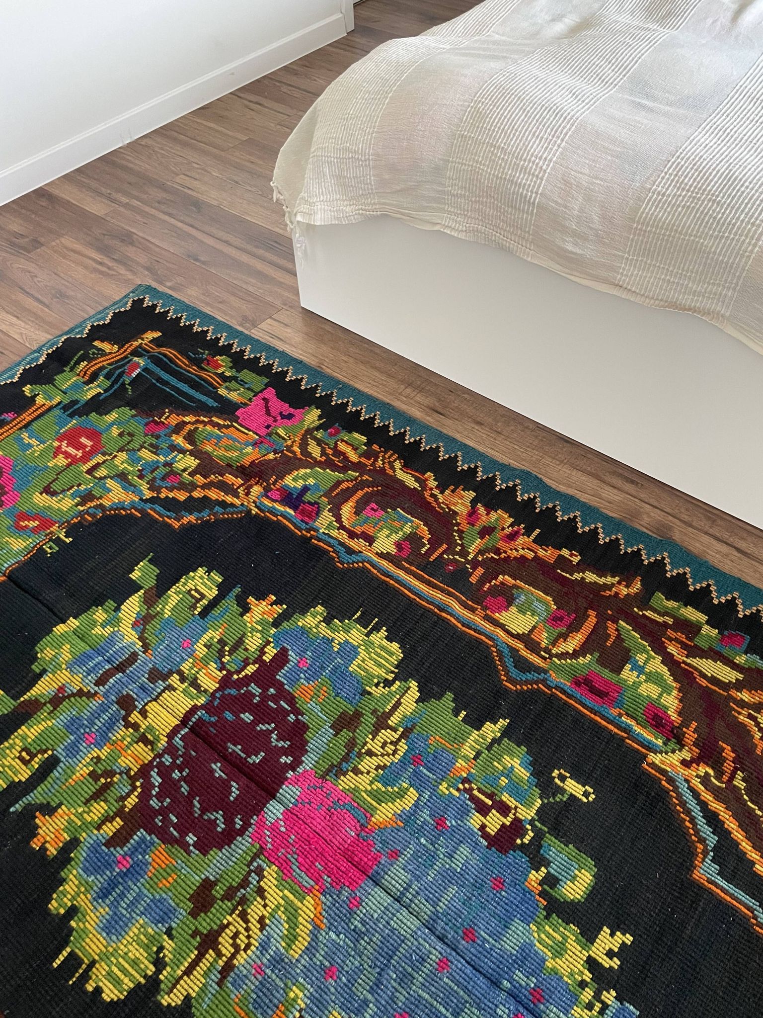 Romanian wool rug, 227x154cm