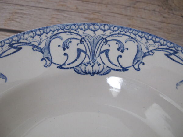 6 assiettes creuses en terre de fer de Digoin Sarreguemines.