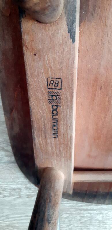 Série de 4 chaises signées Baumann modèle « Tacoma » années 60.