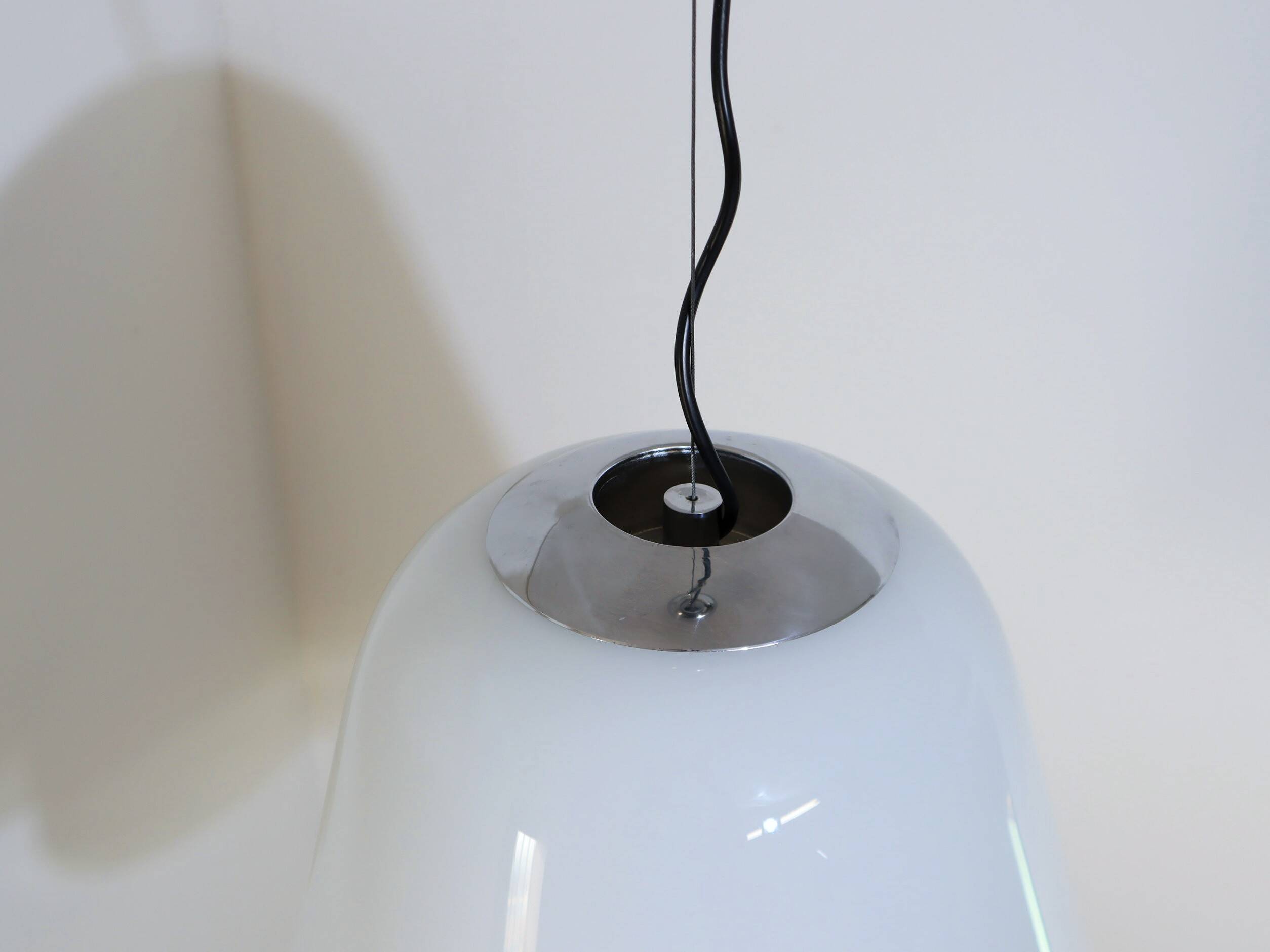 1970s Murano glass "Giglio" double dome pendant lamp by LAMPERTI