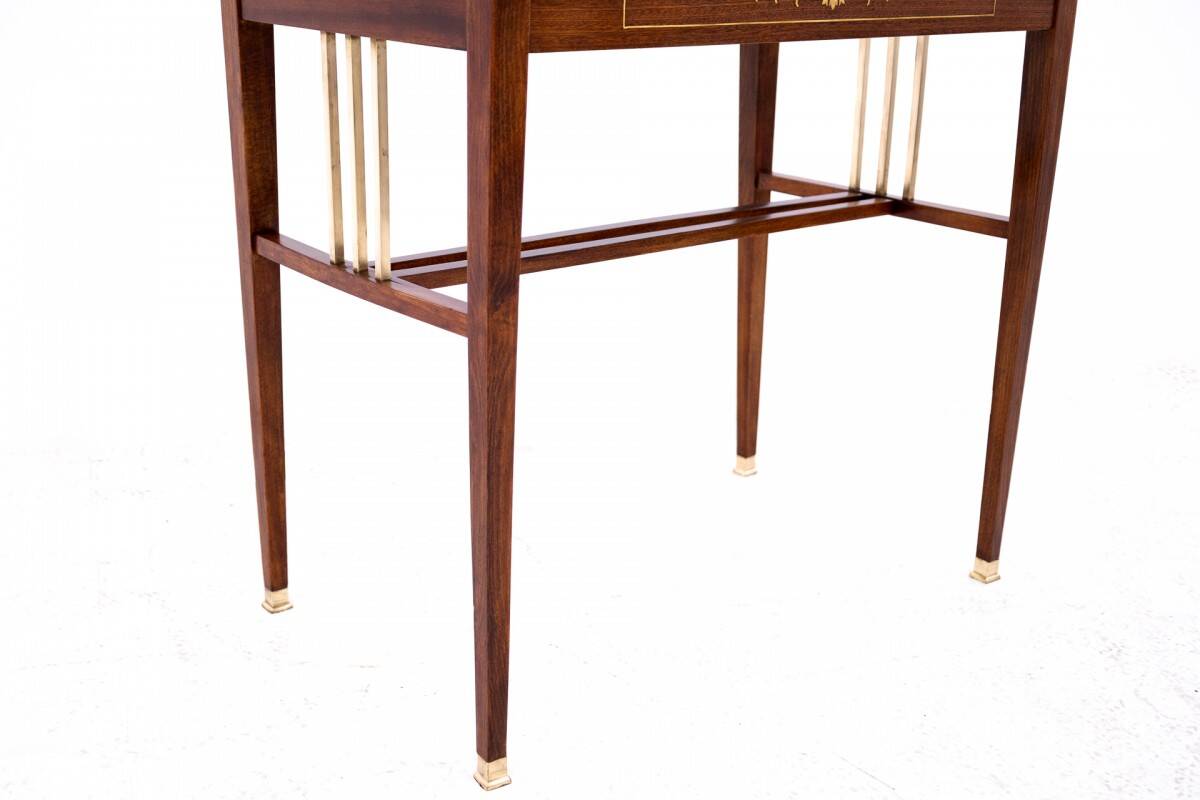 Coffee table from the 1920s, France.