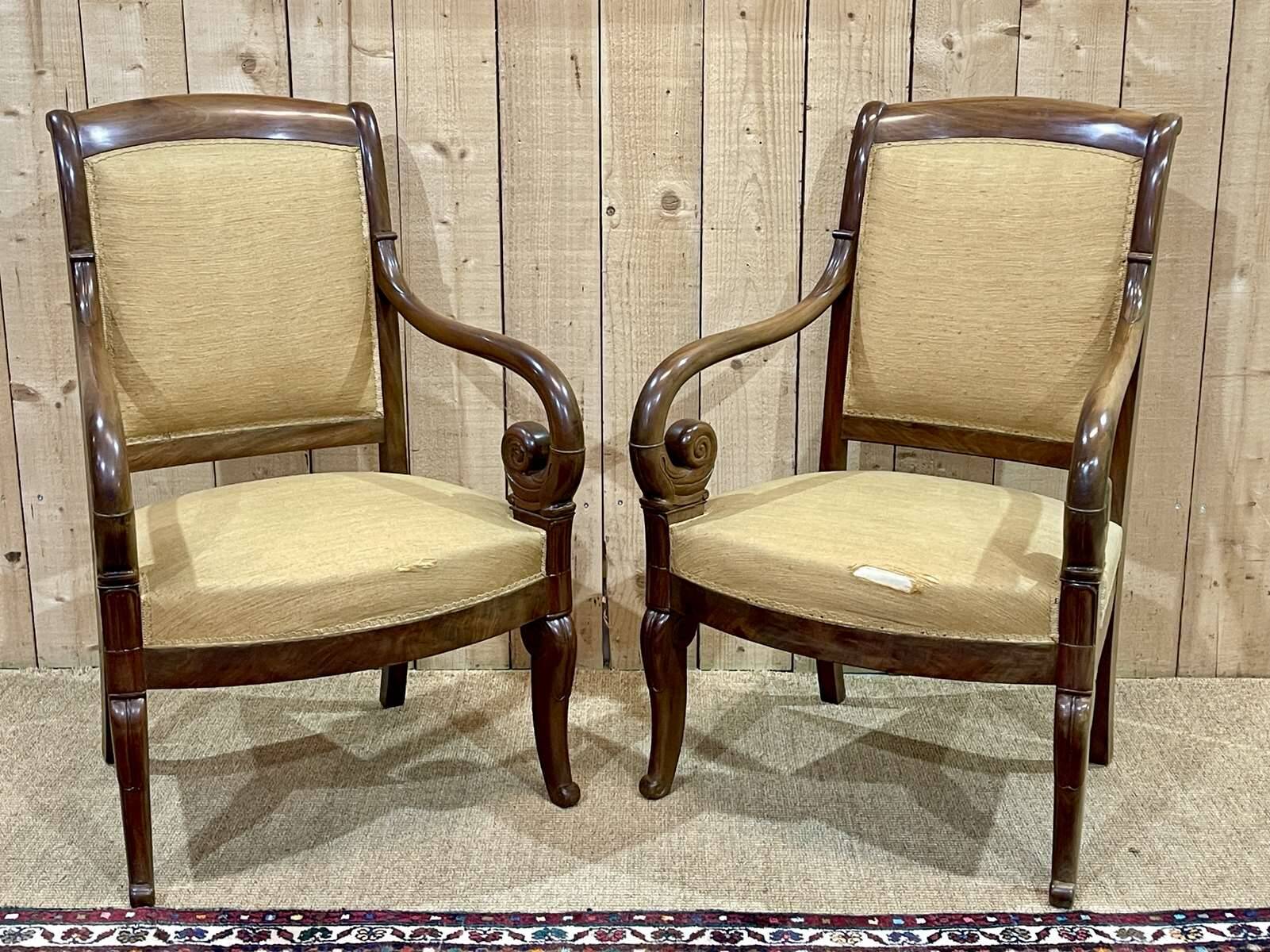 Pair of Restoration armchairs in mahogany from the end of the 19th century (fabric defects)