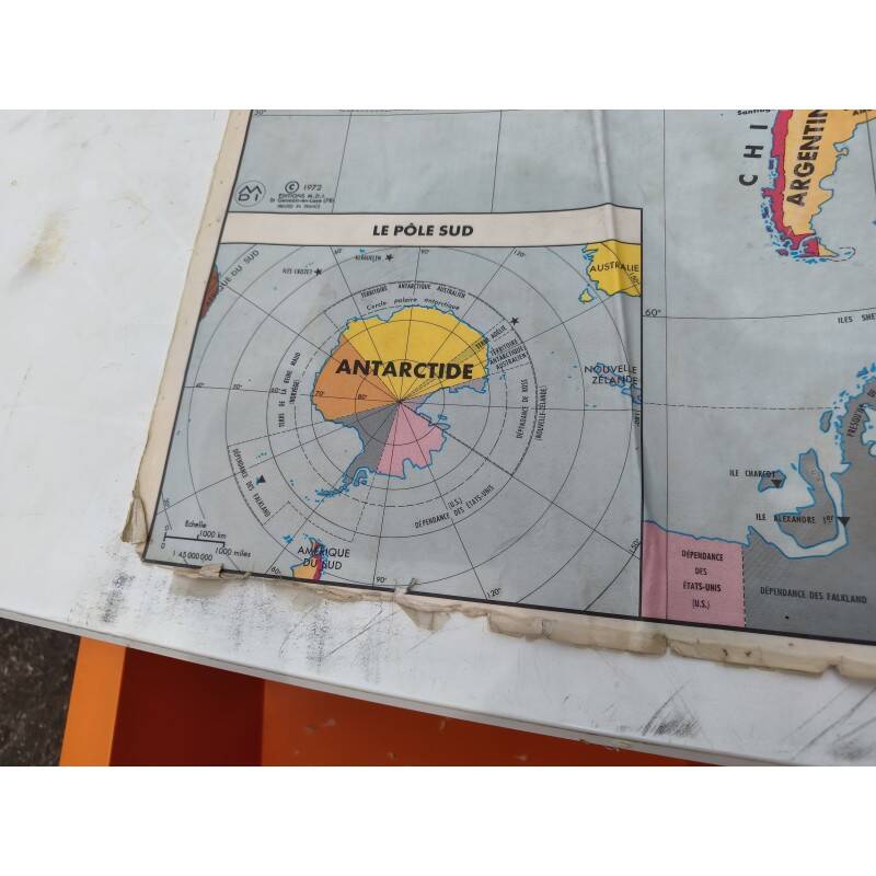 Laminated world map by P. Serryn 1972