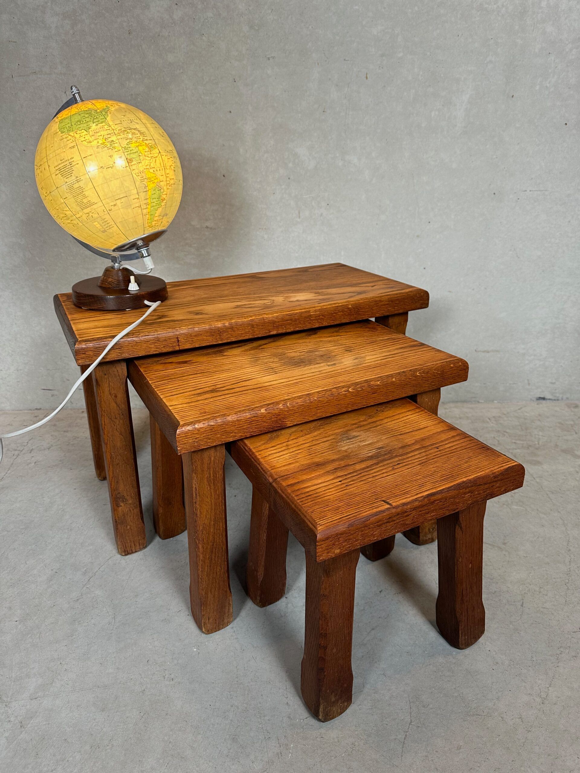 3x brutalist nesting tables – oak