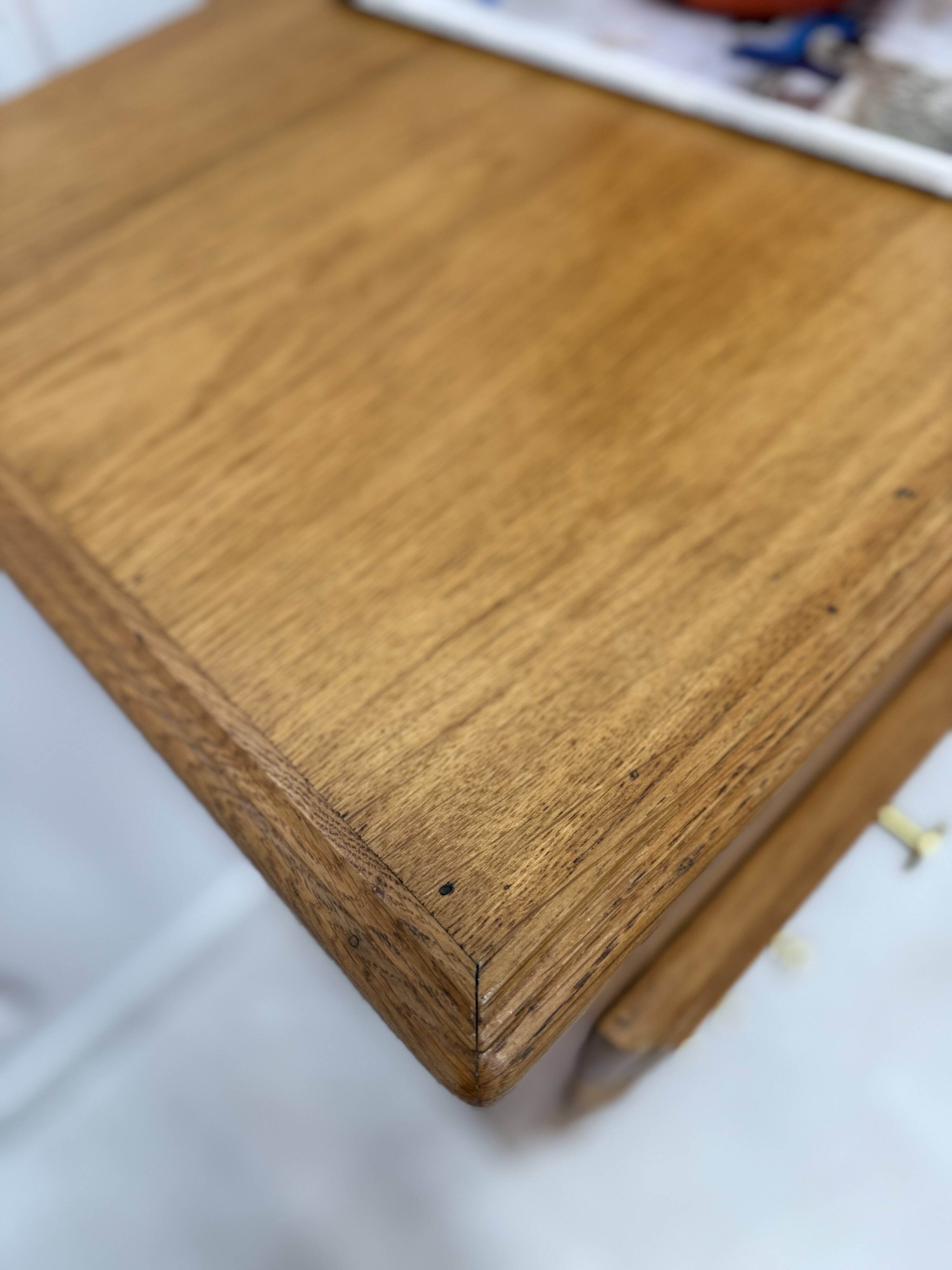 Vintage oak chest of drawers