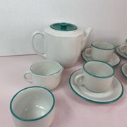 Service blanc et vert vintage