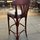 Bar stool