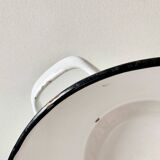 Large vintage basin in white enameled sheet metal