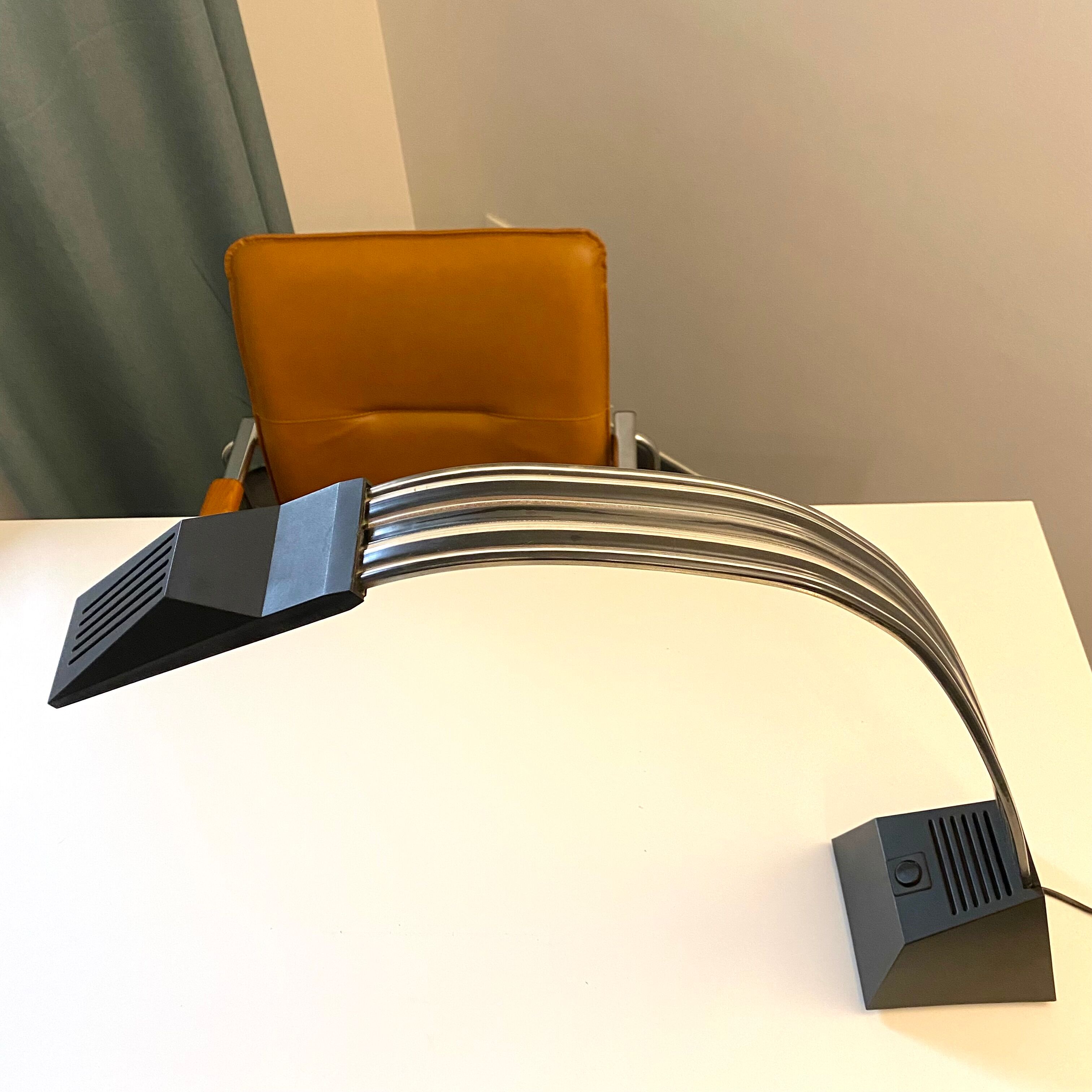 Nastro desk lamp by Alberto Fraser 1983