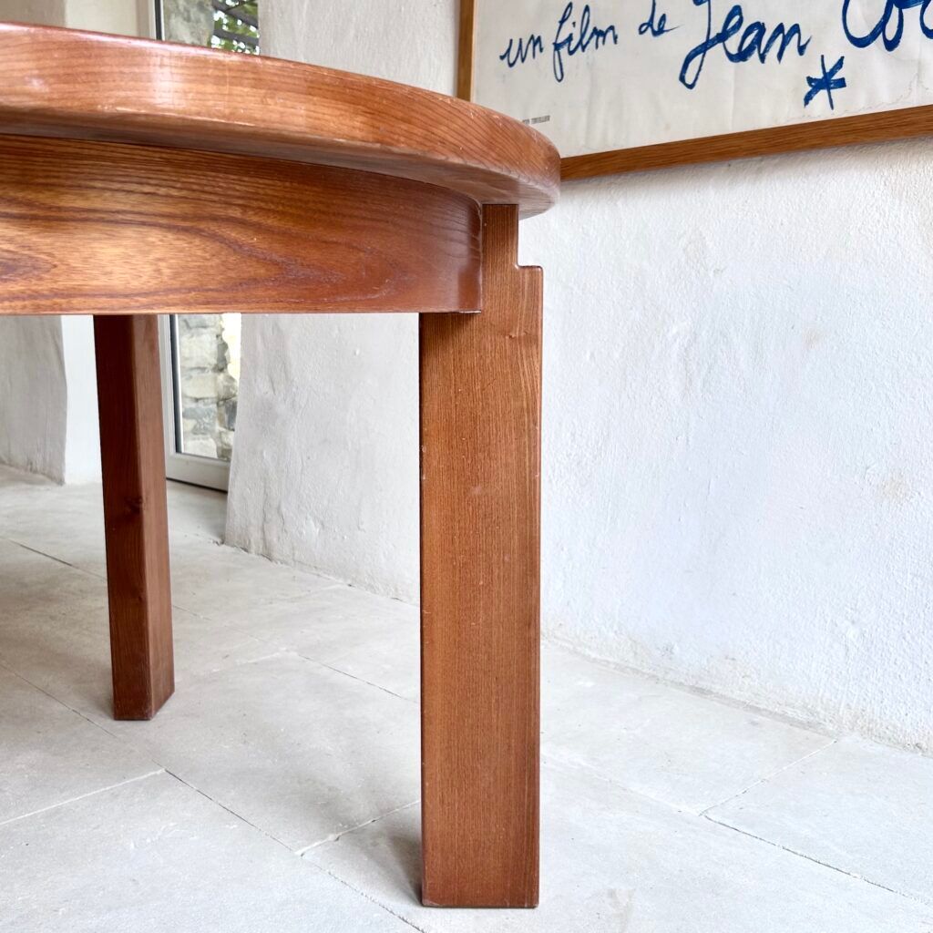 Brutalist table Maison Regain