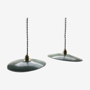 Pair of green and white enamelled suspensions, 24 cm