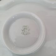Dish with handle