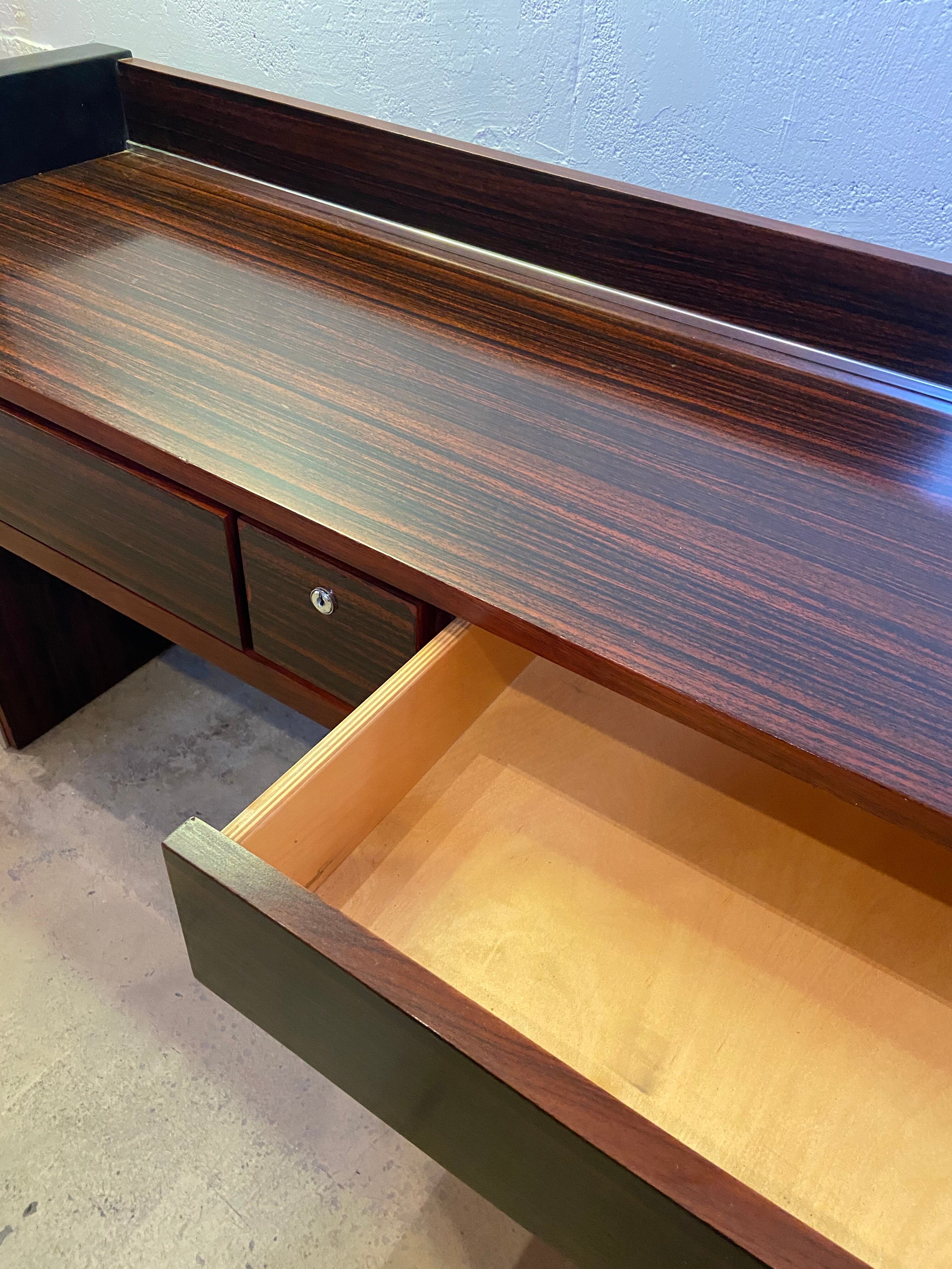 Console 1970 - Palissandre and stainless steel