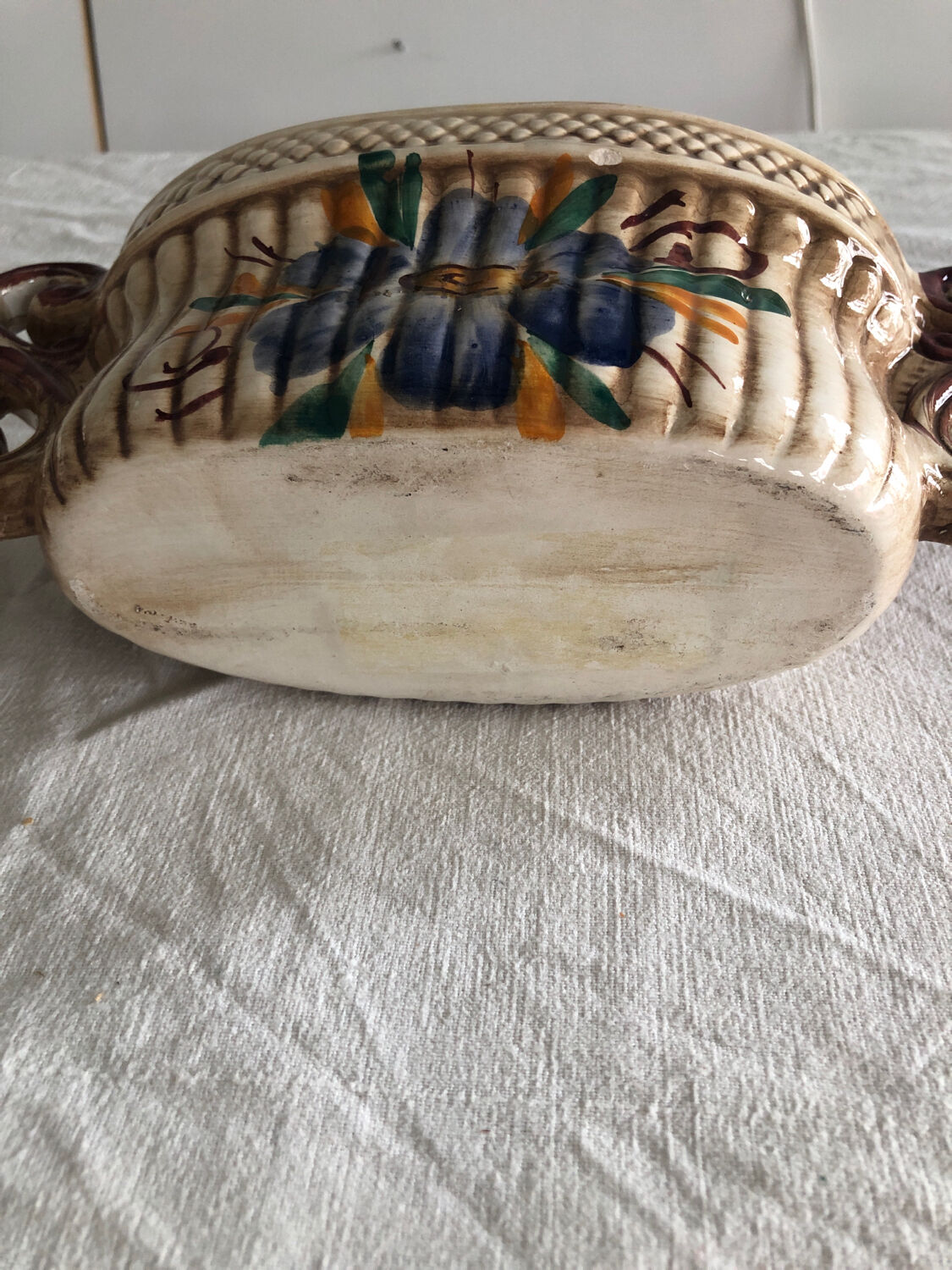 Small pot cover / oval flower pot in Italian ceramic