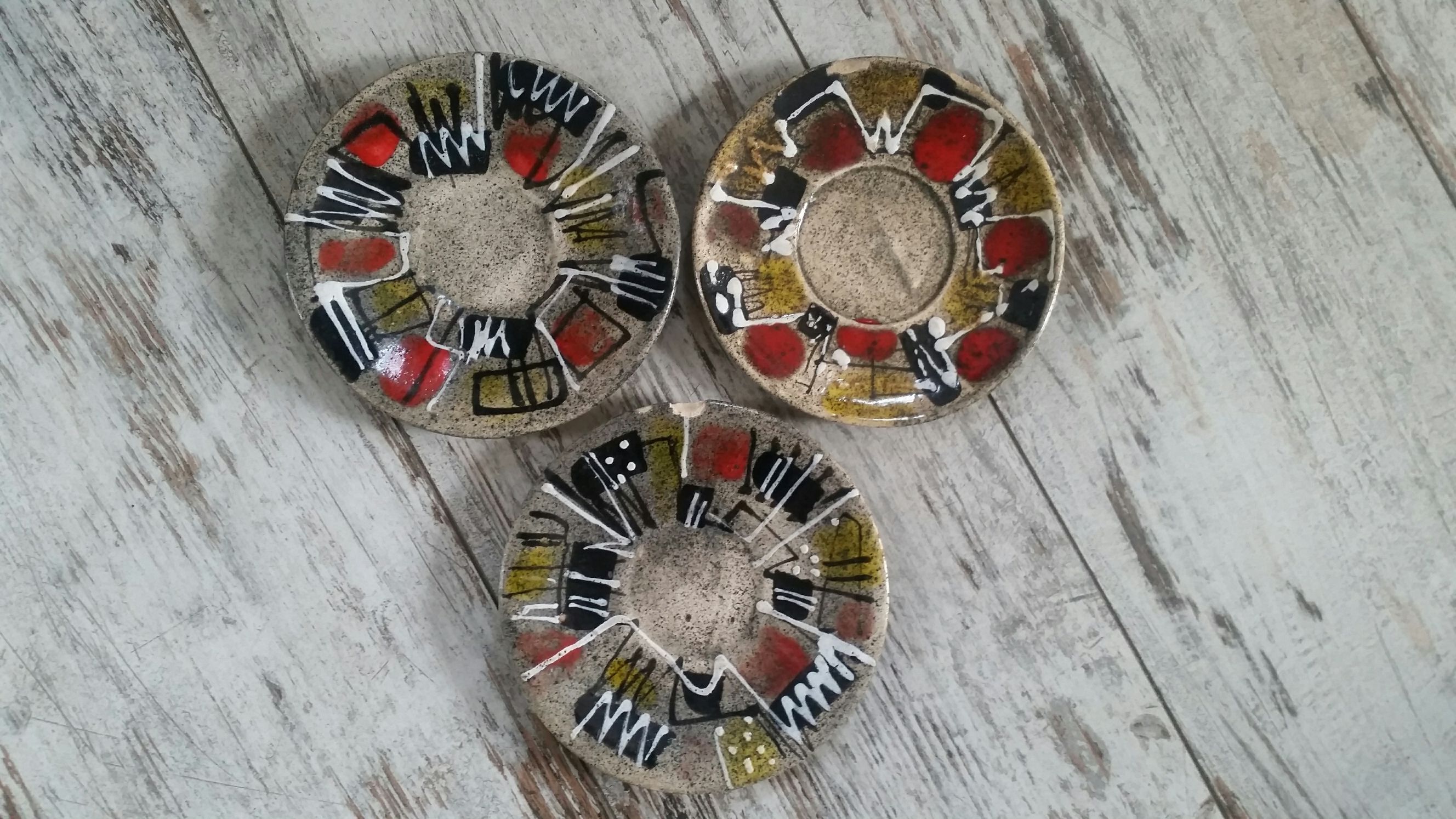 Lot de 3 assiettes années 50-60