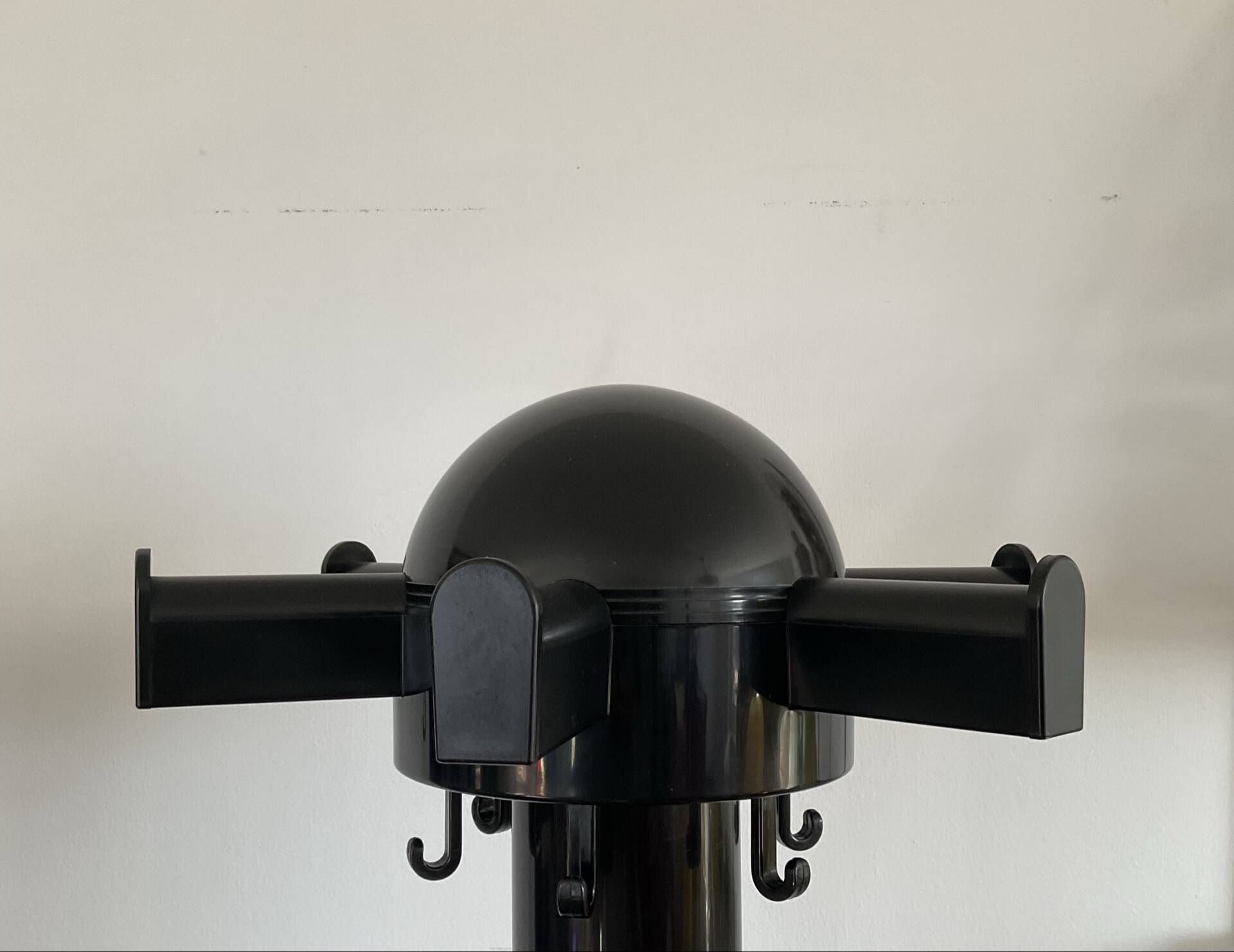 Paire de portemanteau Kartell « Centrokappa », années 70