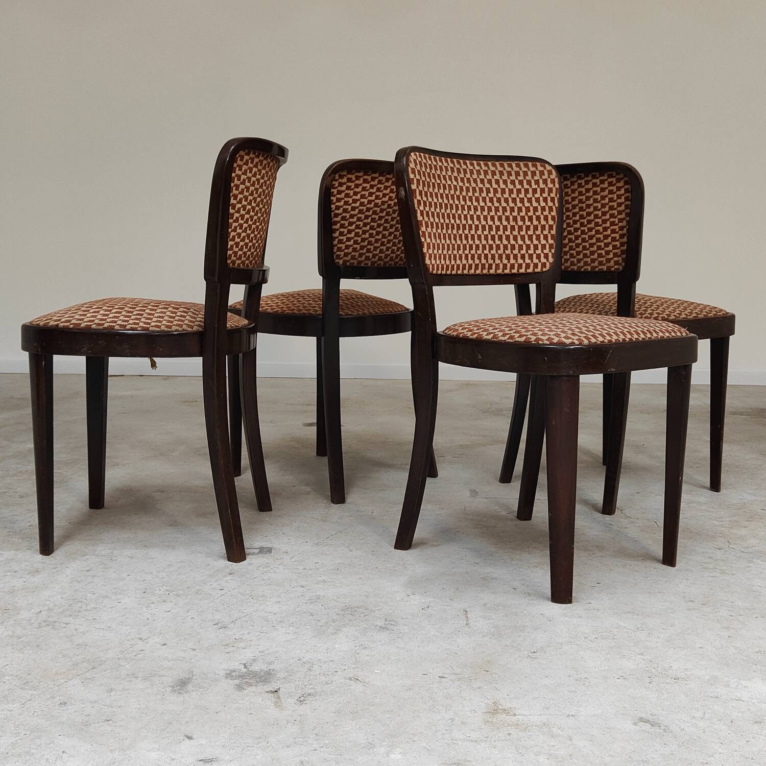 Set of 4 Thonet Art Deco chairs, 1930s, fabric and walnut