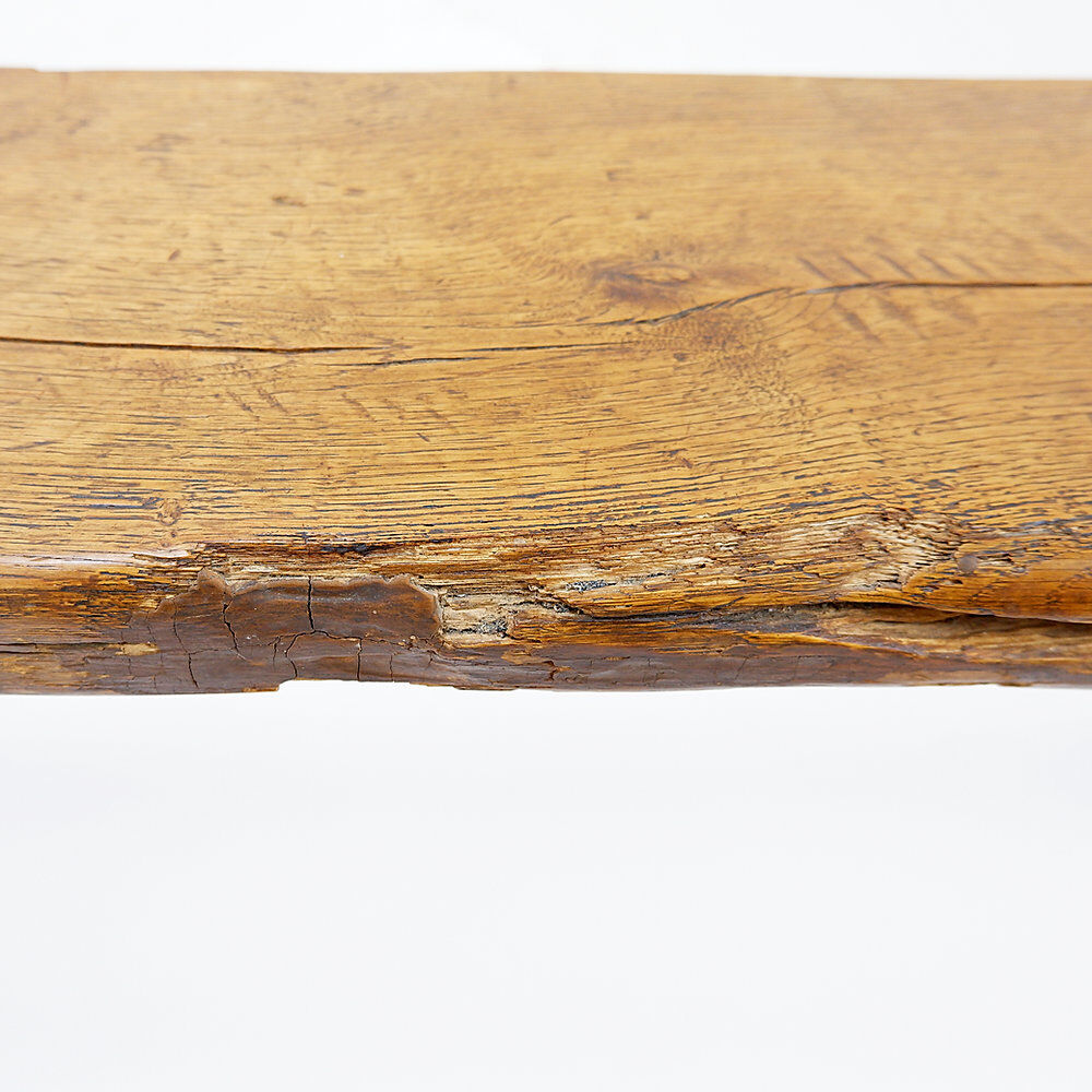 Banc rustique en bois massif de ferme avec pieds tréteaux - 1960s